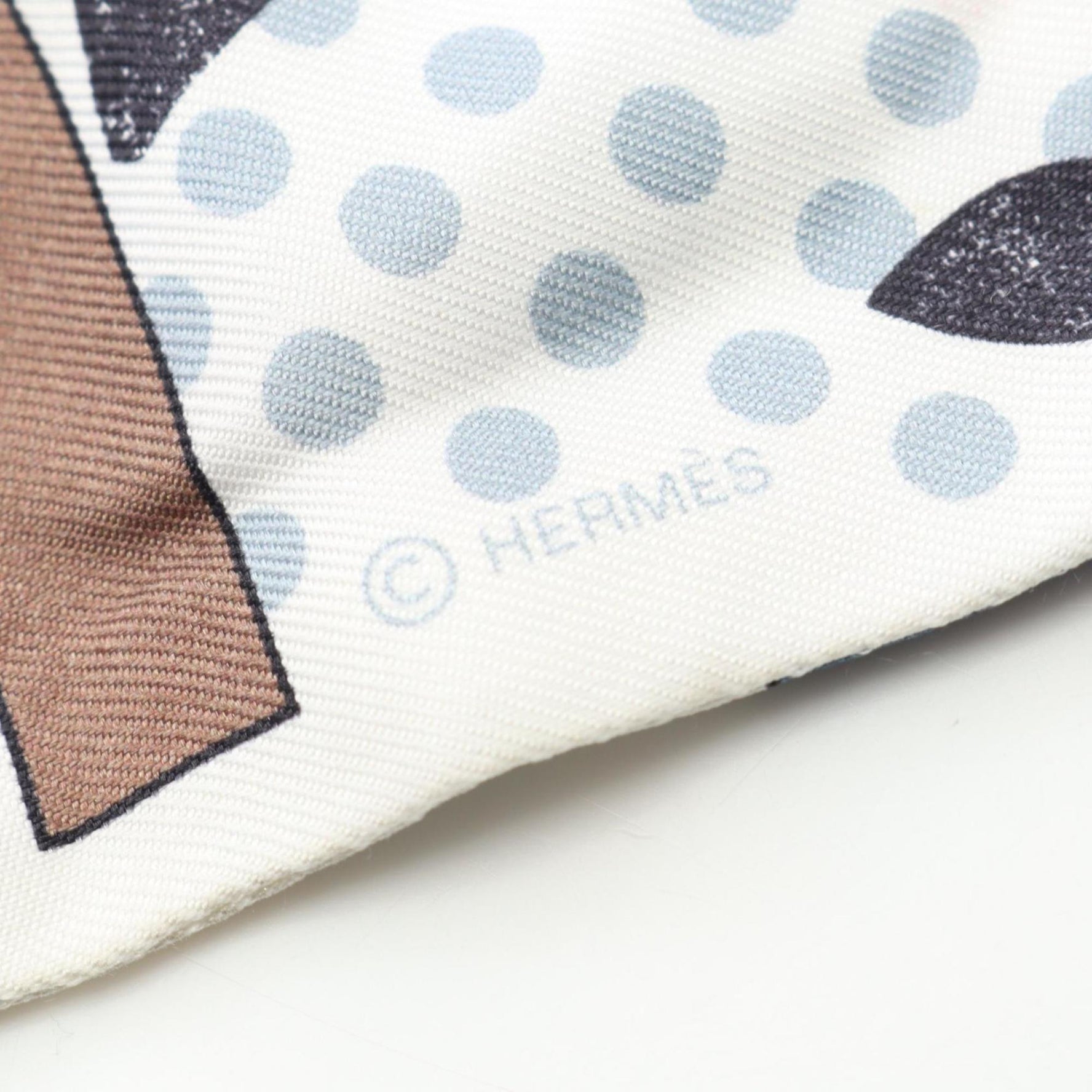 Hermes Hermès Twilly CAVALIER EN FORMES Silk Scarf in White, Blue, and Multicolor