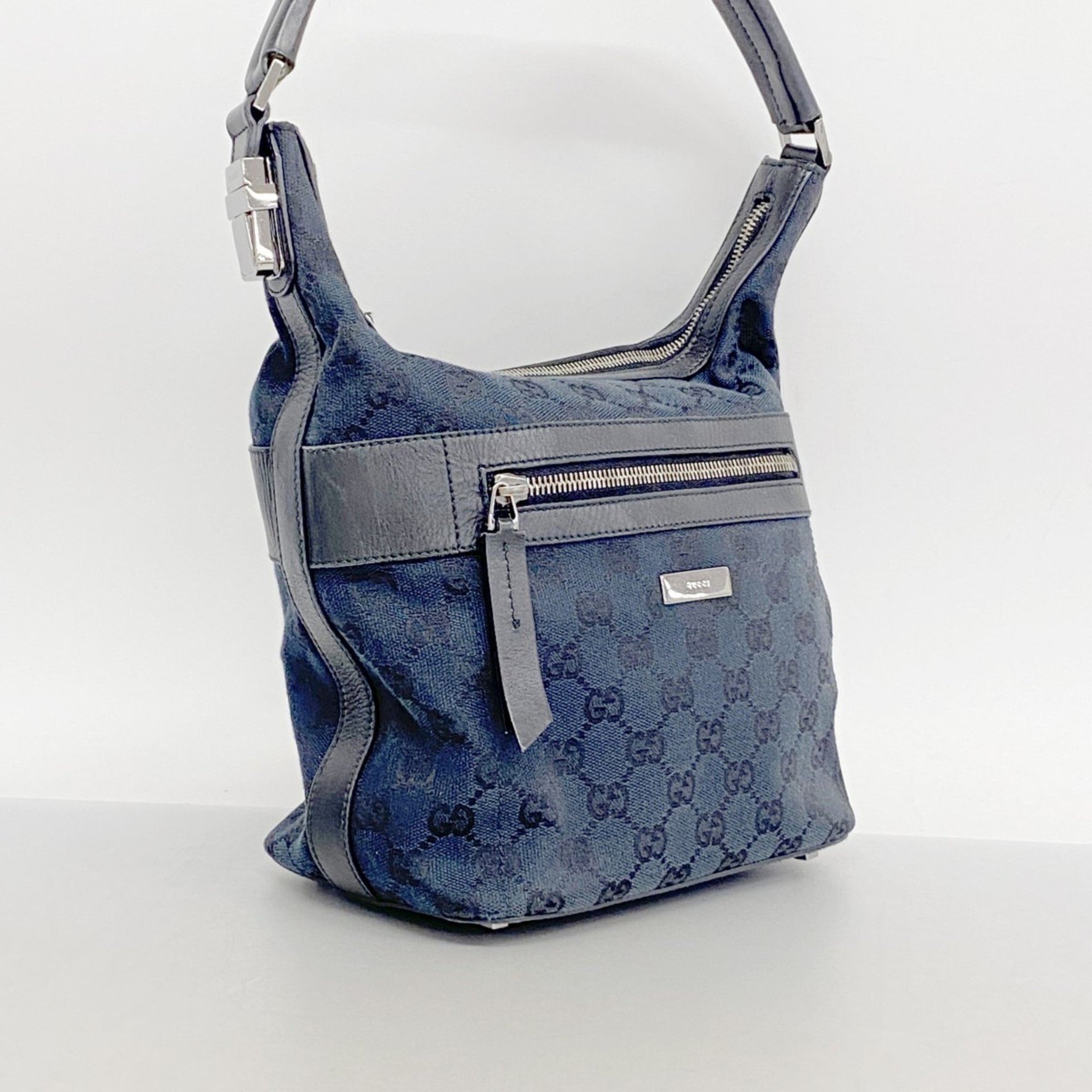 Gucci GG Canvas Handbag 001 4299 Black Women's