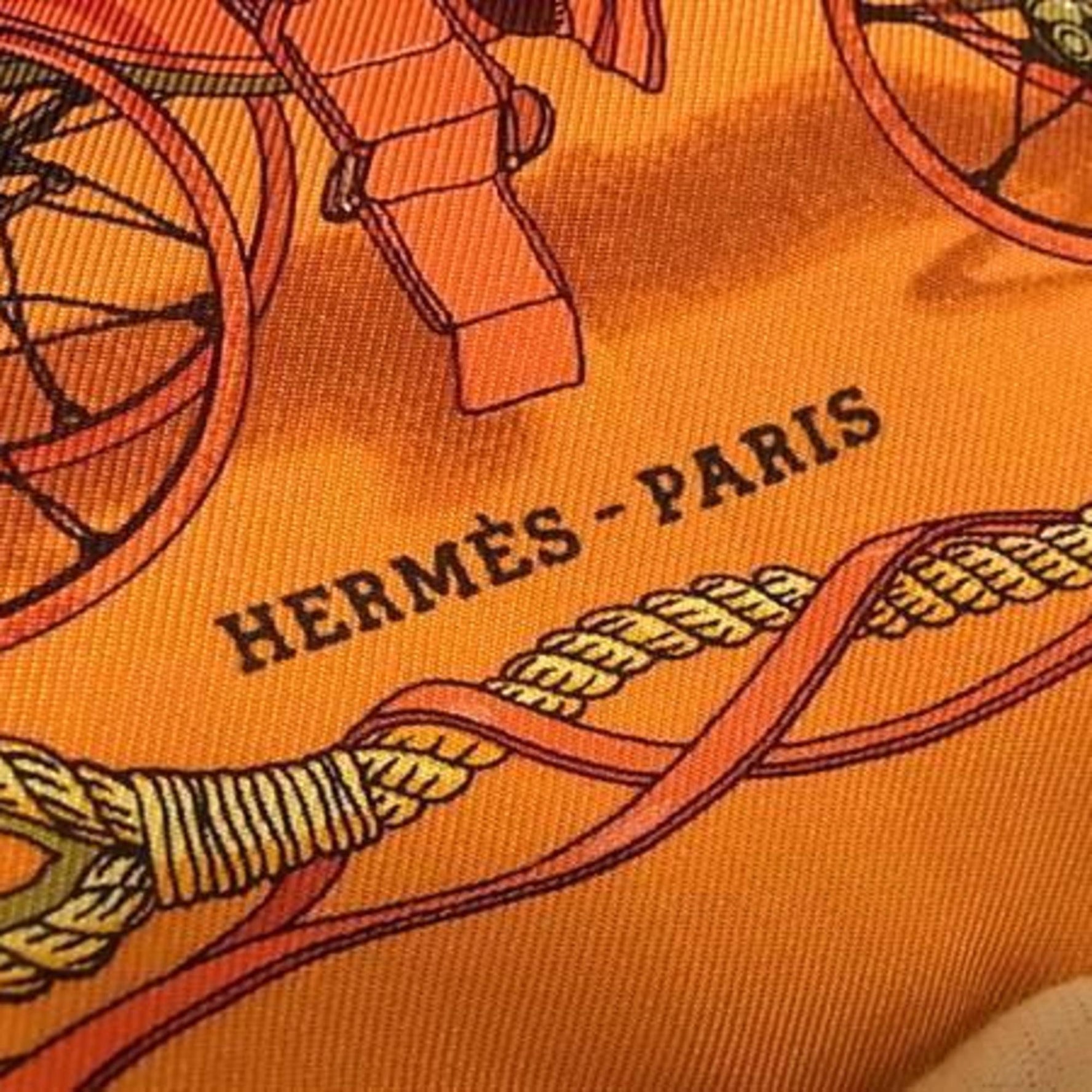 HERMES Scarf/Muffler, Carré 45, Petit Carré, Gavroche, MUSEE, 100% Silk