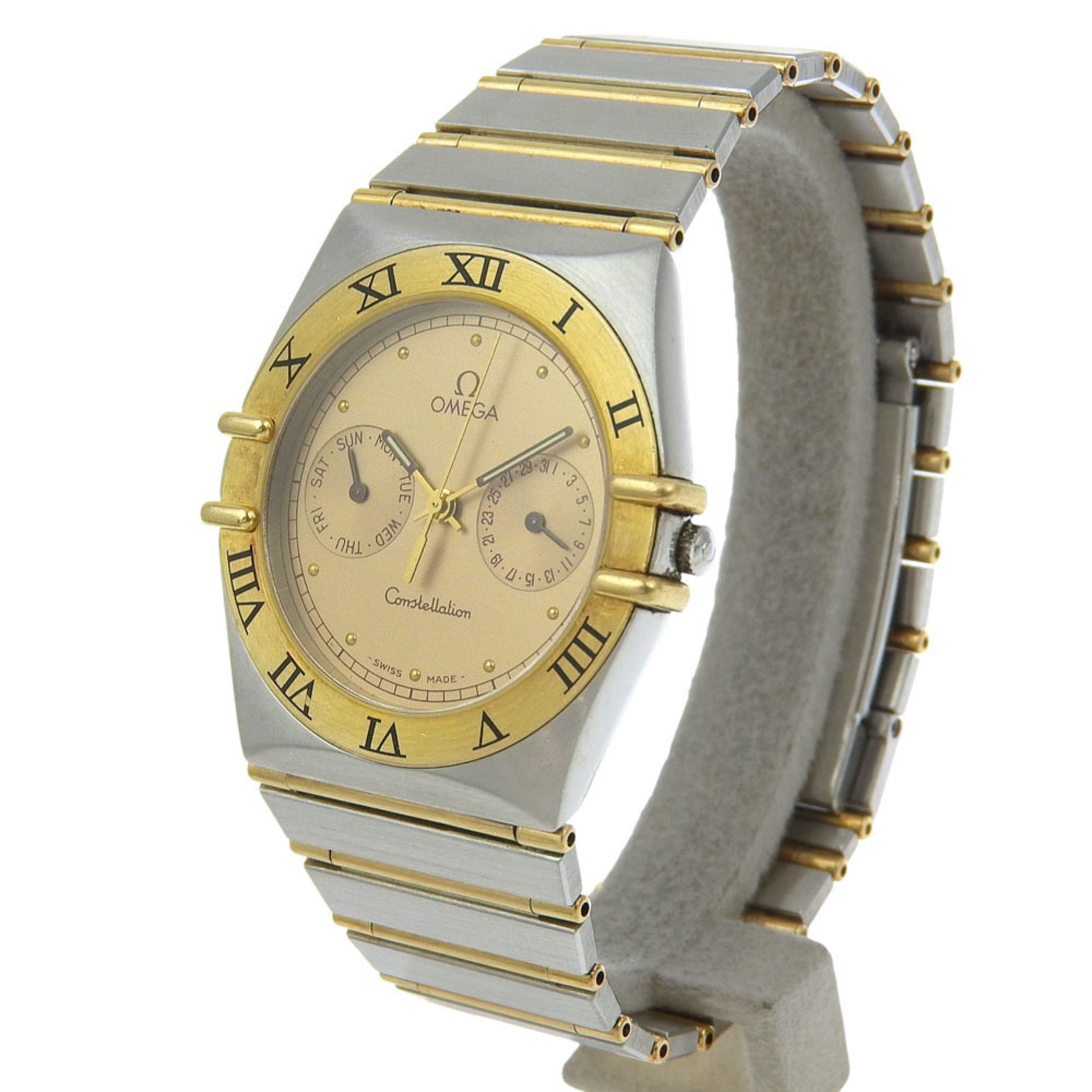 OMEGA Constellation Day-Date Watch in Stainless Steel with Gold Plated Finish, 1989, Quartz Movement, Analog Display, Dial