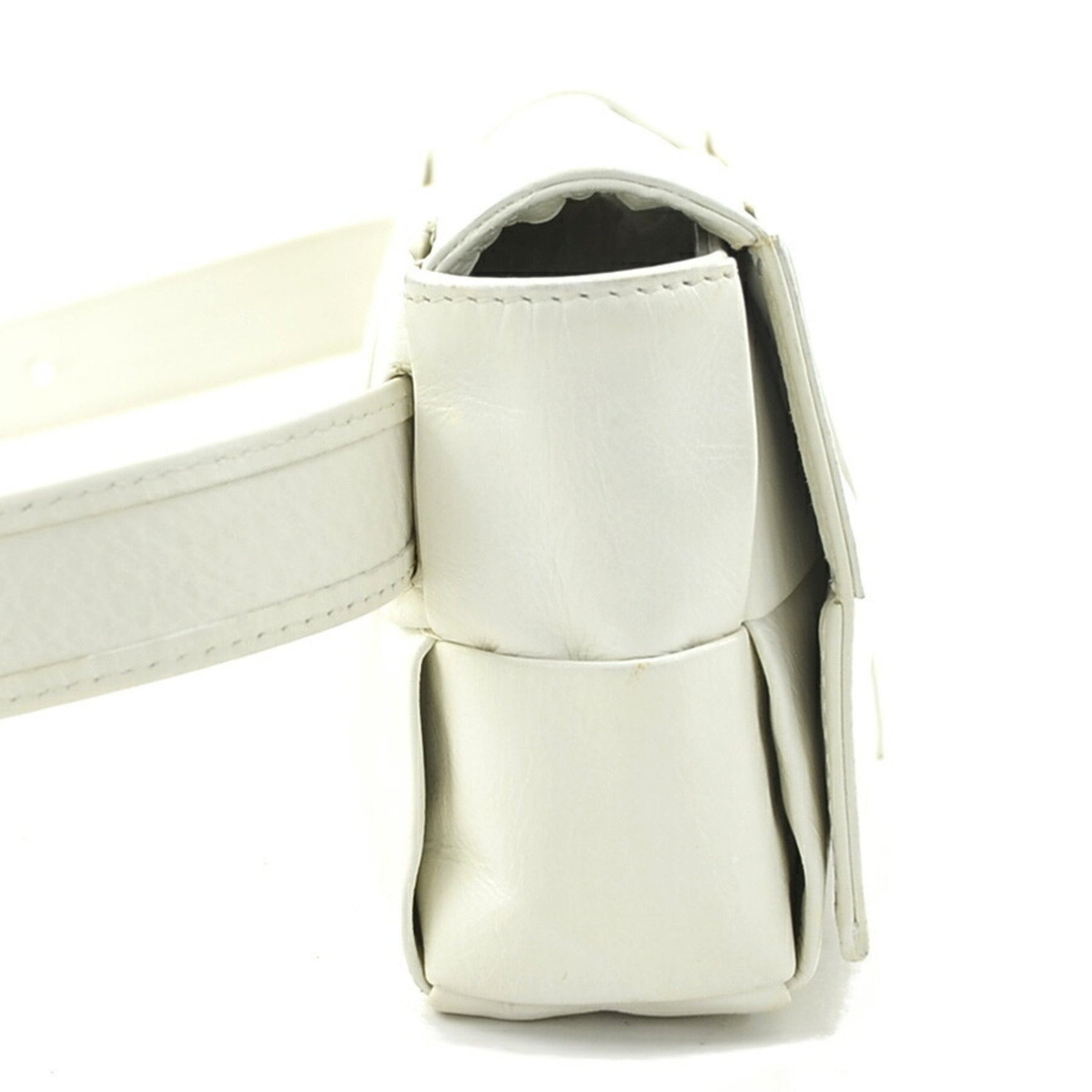 Bottega Veneta Waist Bag Body Cassette Leather White Men's Women's h31147g