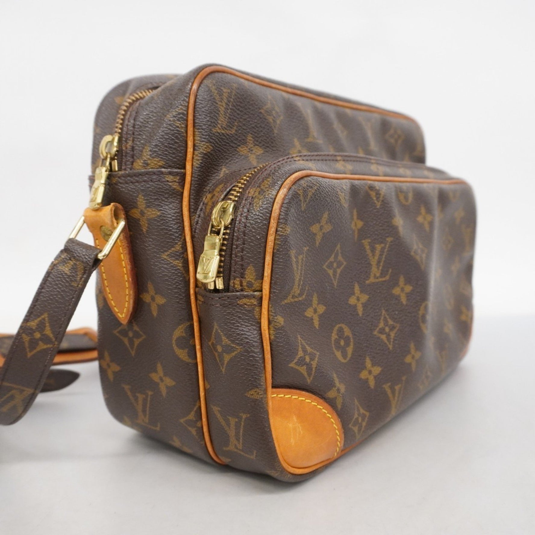 Louis Vuitton Monogram Nile Shoulder Bag M45244 Brown Women's
