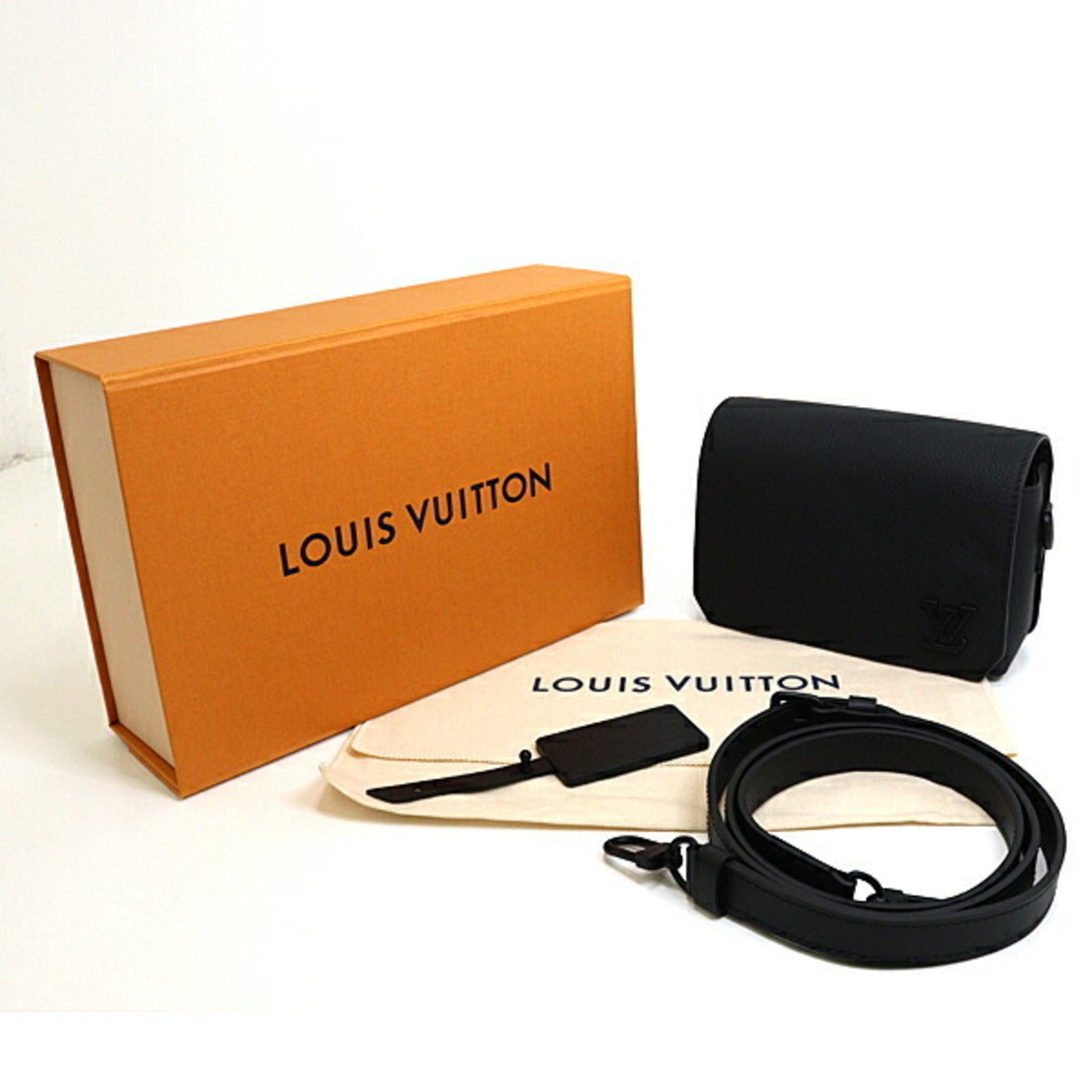 Louis Vuitton LOUIS VUITTON Fastline Wearable Wallet M82085 Shoulder Bag Unused