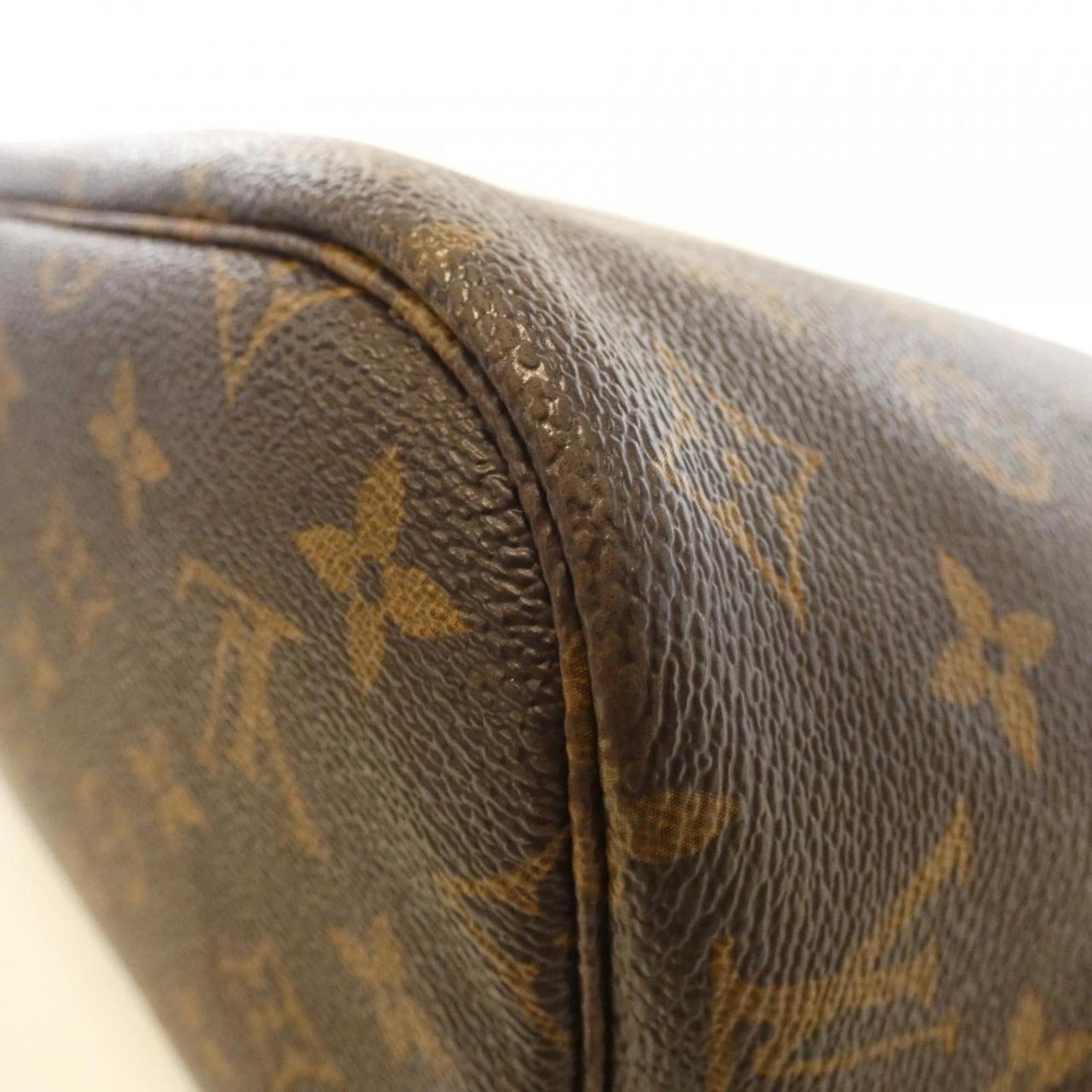 Louis Vuitton Monogram Neverfull MM Handbag