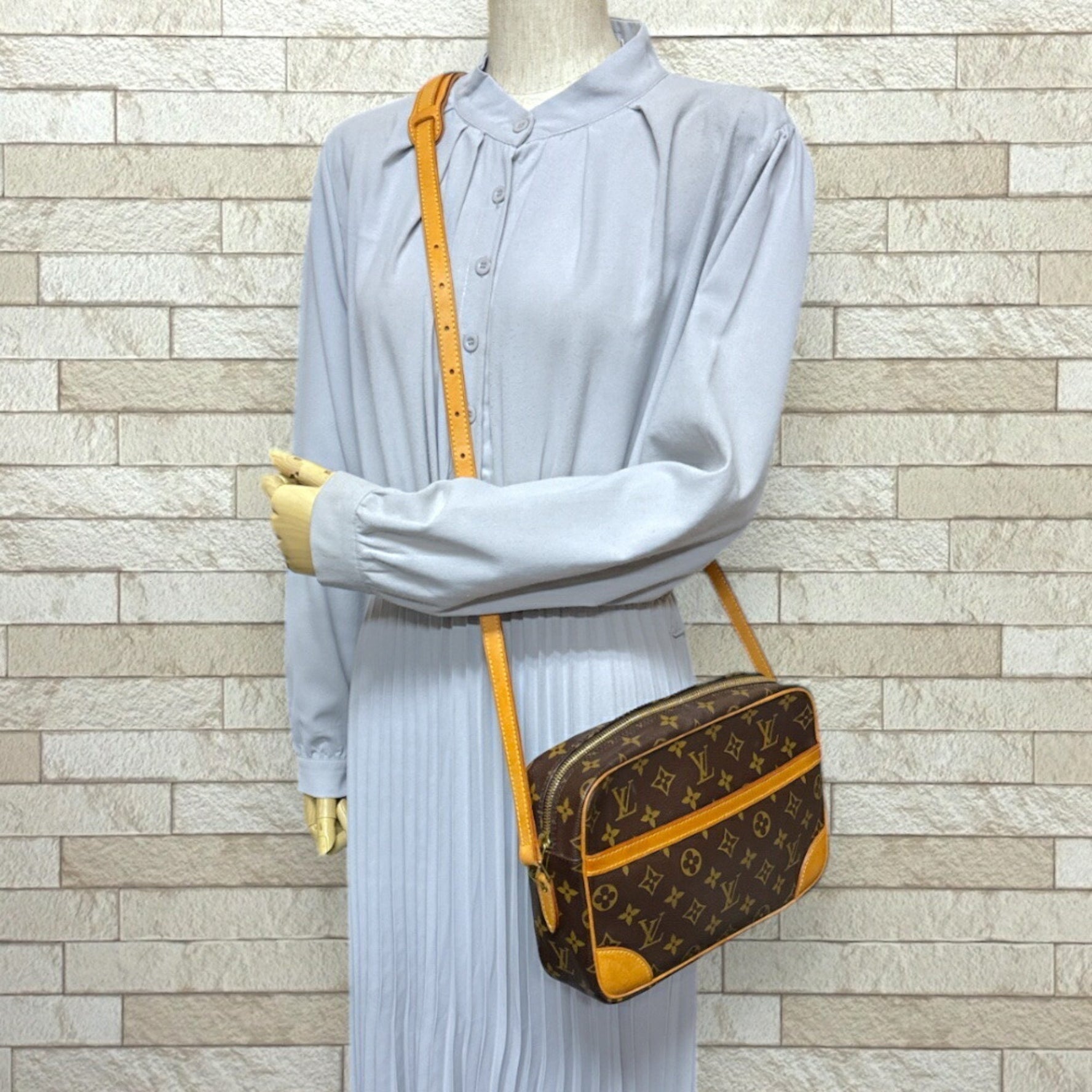 Louis Vuitton Trocadero 27 Monogram Shoulder Bag Canvas Brown