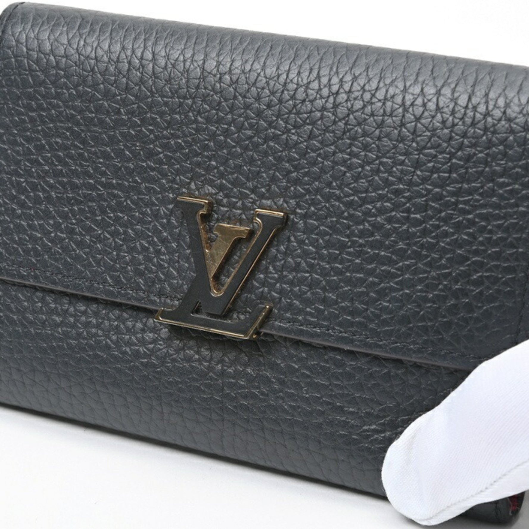 Louis Vuitton Portefeuille Capucines Compact Taurillon Leather Noir (Black) Hot Pink