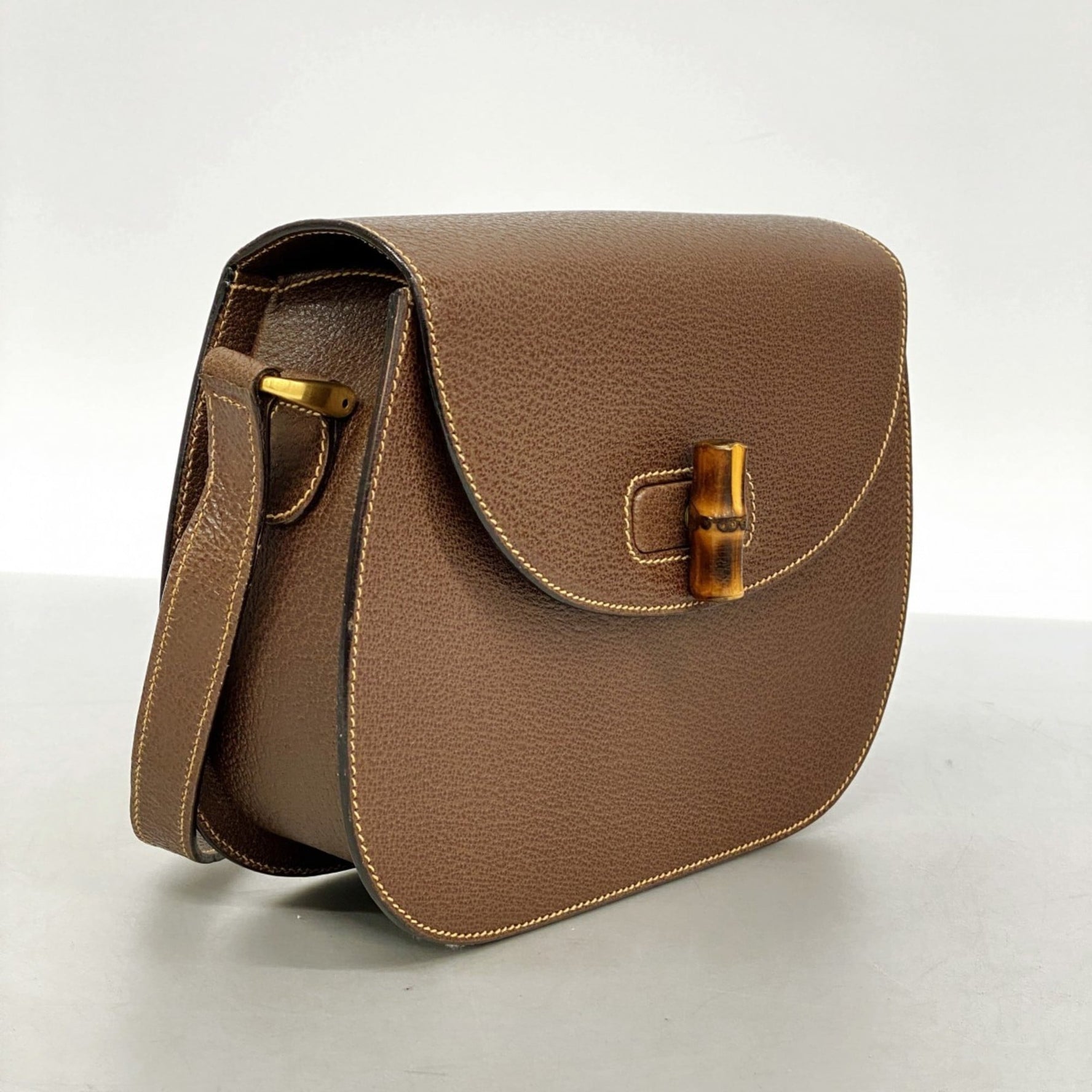 Gucci Bamboo Shoulder Bag 001 2113 1622 Leather