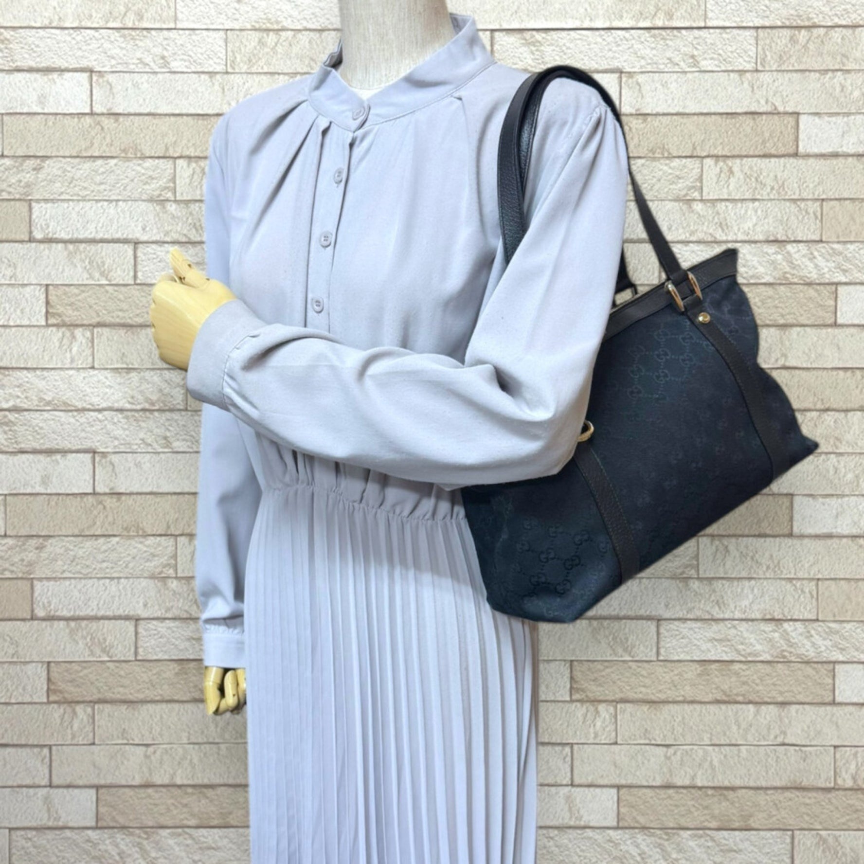 Gucci Abbey Line Tote Bag, GG Canvas