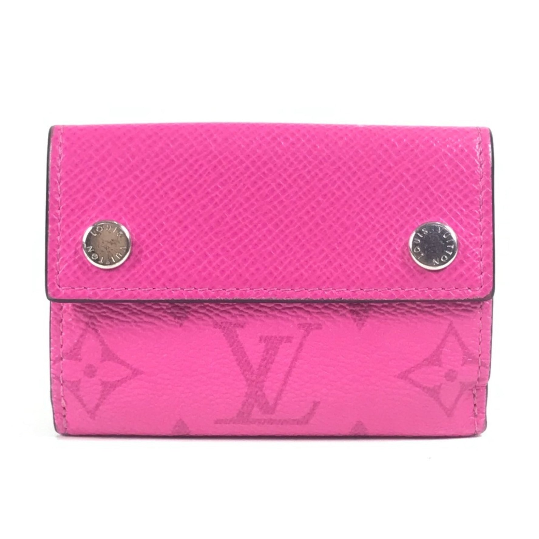 LOUIS VUITTON Taiga Rama Discovery Compact Wallet, a tri-fold wallet in leather and Monogram canvas, available women.