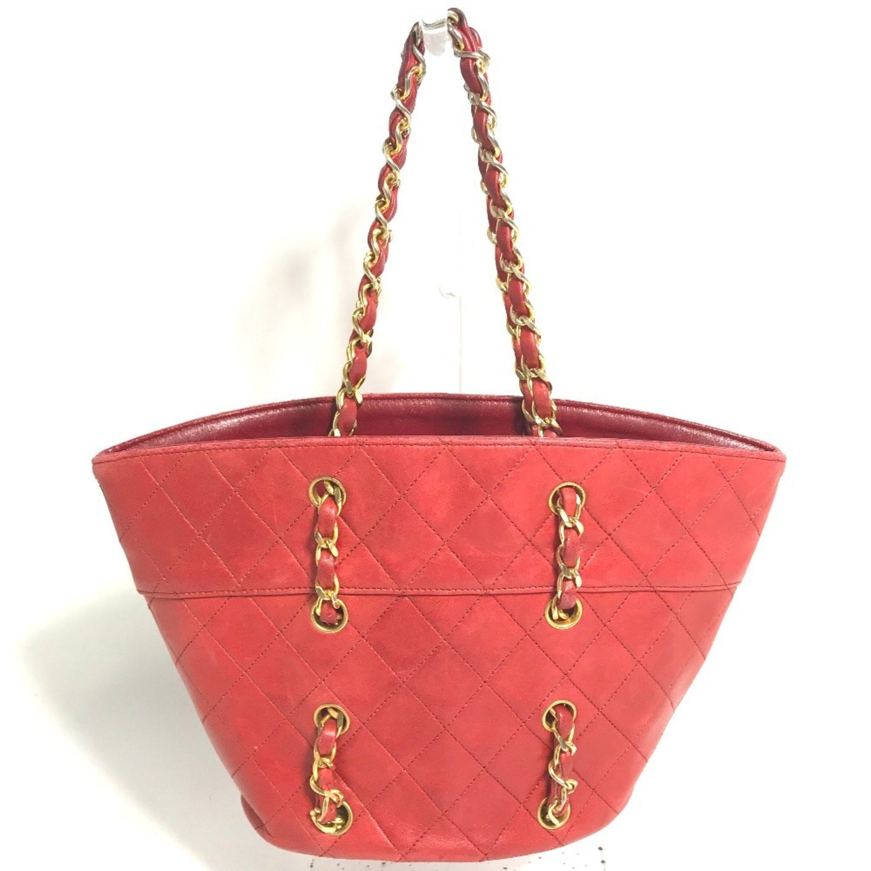 CHANEL Vintage Matelasse Quilted Chain Handbag/Shoulder Bag in Lambskin, Red
