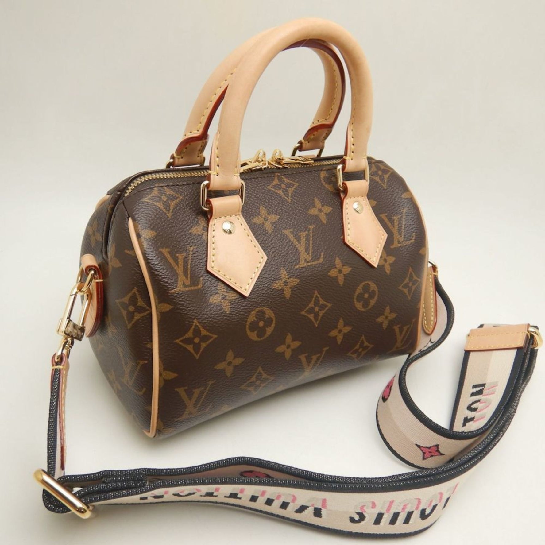 LOUIS VUITTON Louis Vuitton Monogram Speedy Bandouliere 20 Handbag Noir