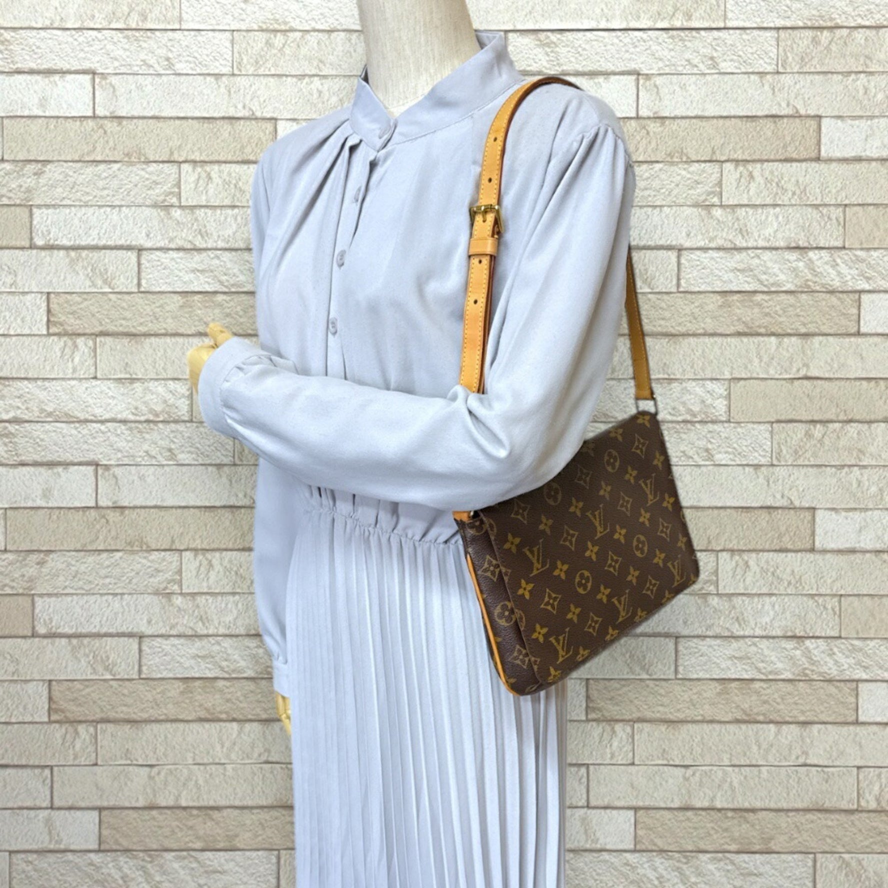 Louis Vuitton Musette Tango Short Monogram Shoulder Bag Canvas M51257 Brown Women's LOUIS VUITTON