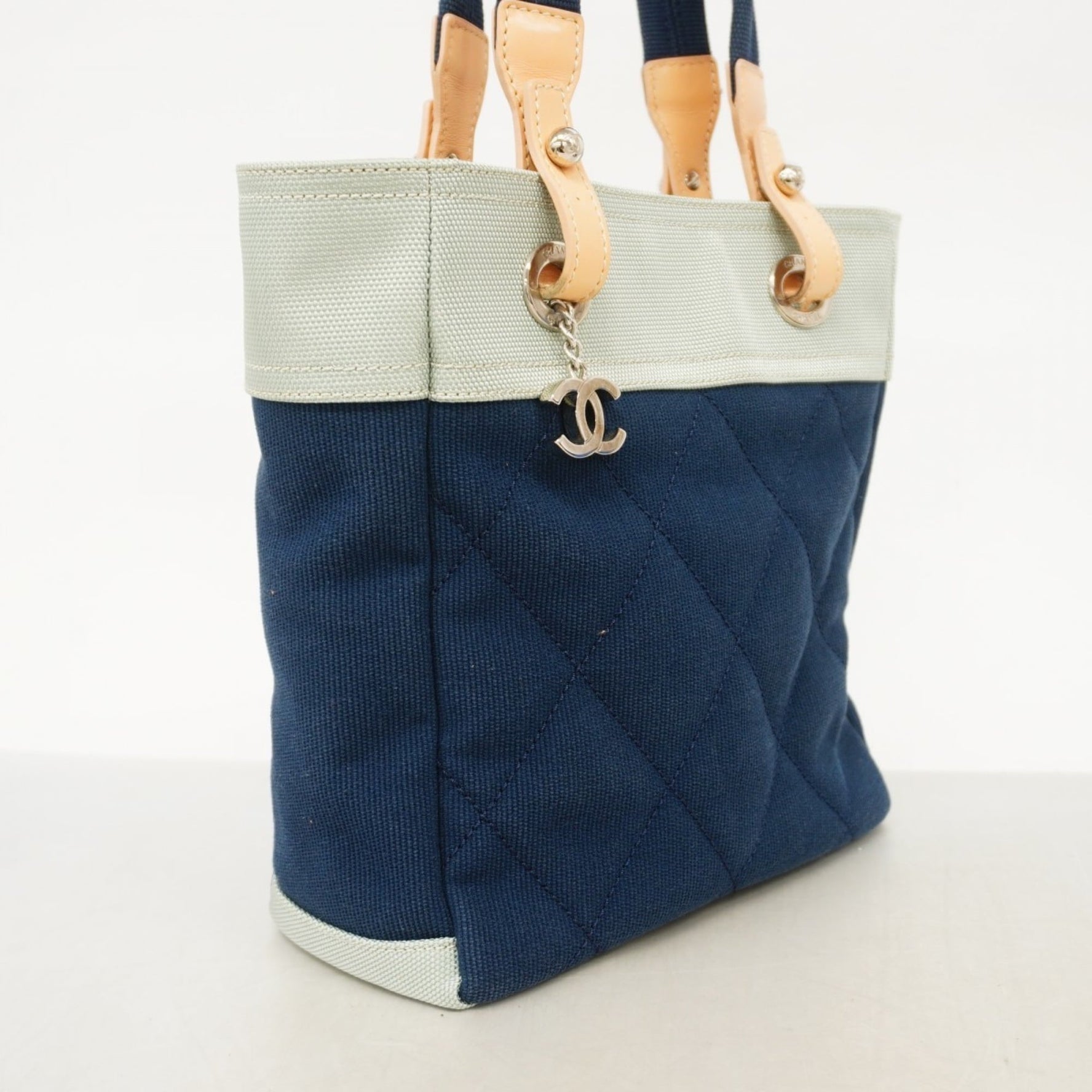 Chanel Paris-Biarritz canvas tote bag in navy blue and beige