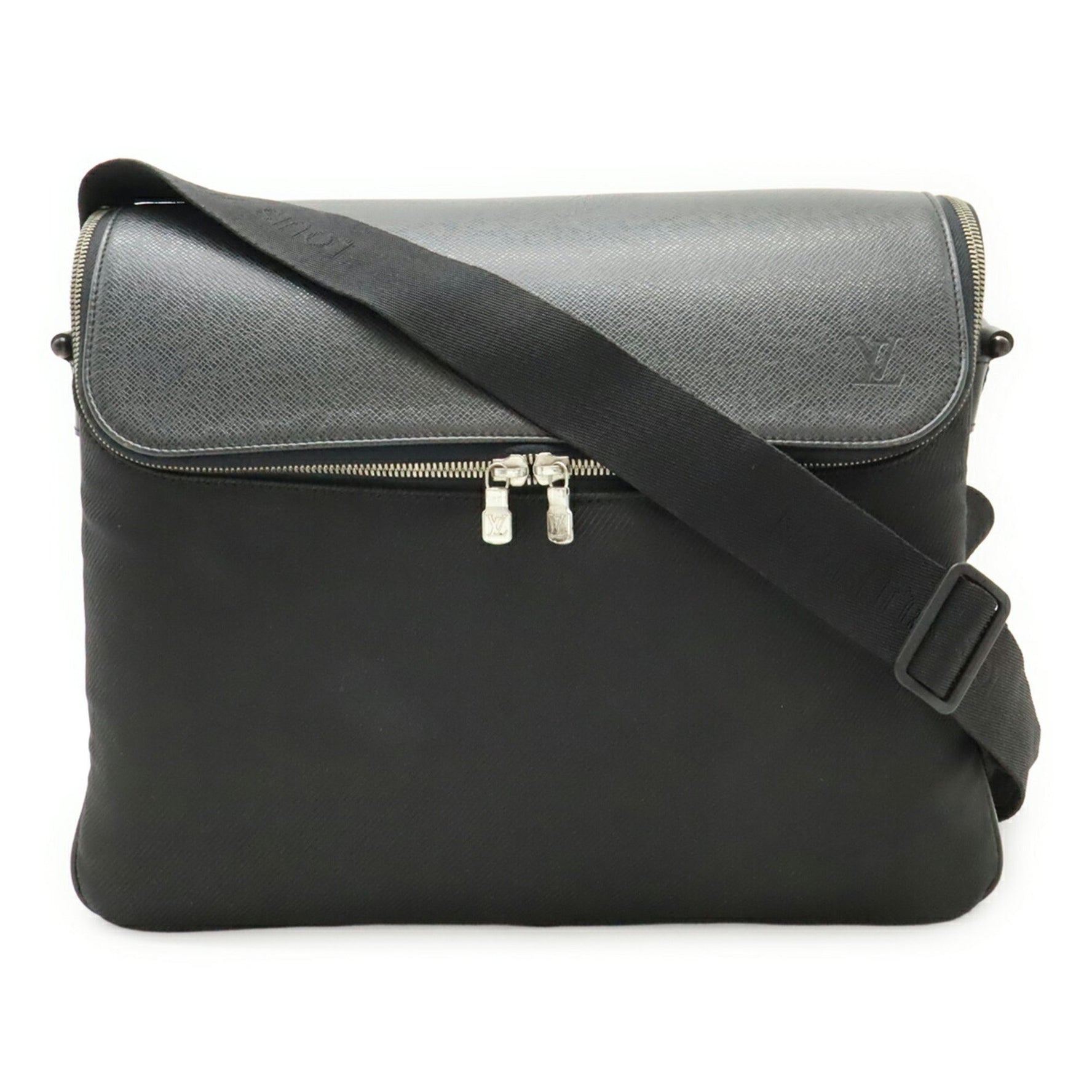LOUIS VUITTON Taiga Taimir Shoulder Bag, Leather and Canvas