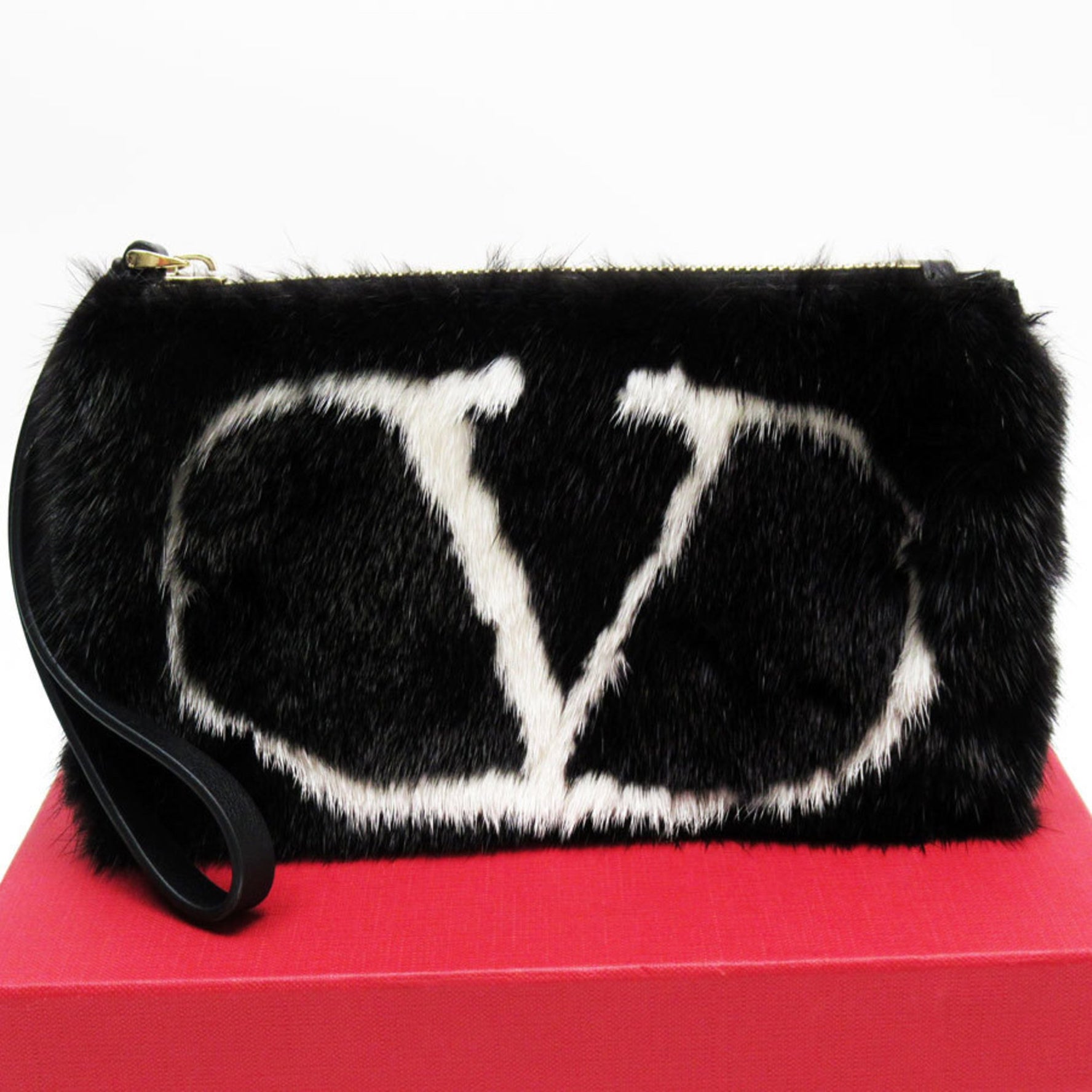 Valentino Garavani Clutch Bag Pouch Fur