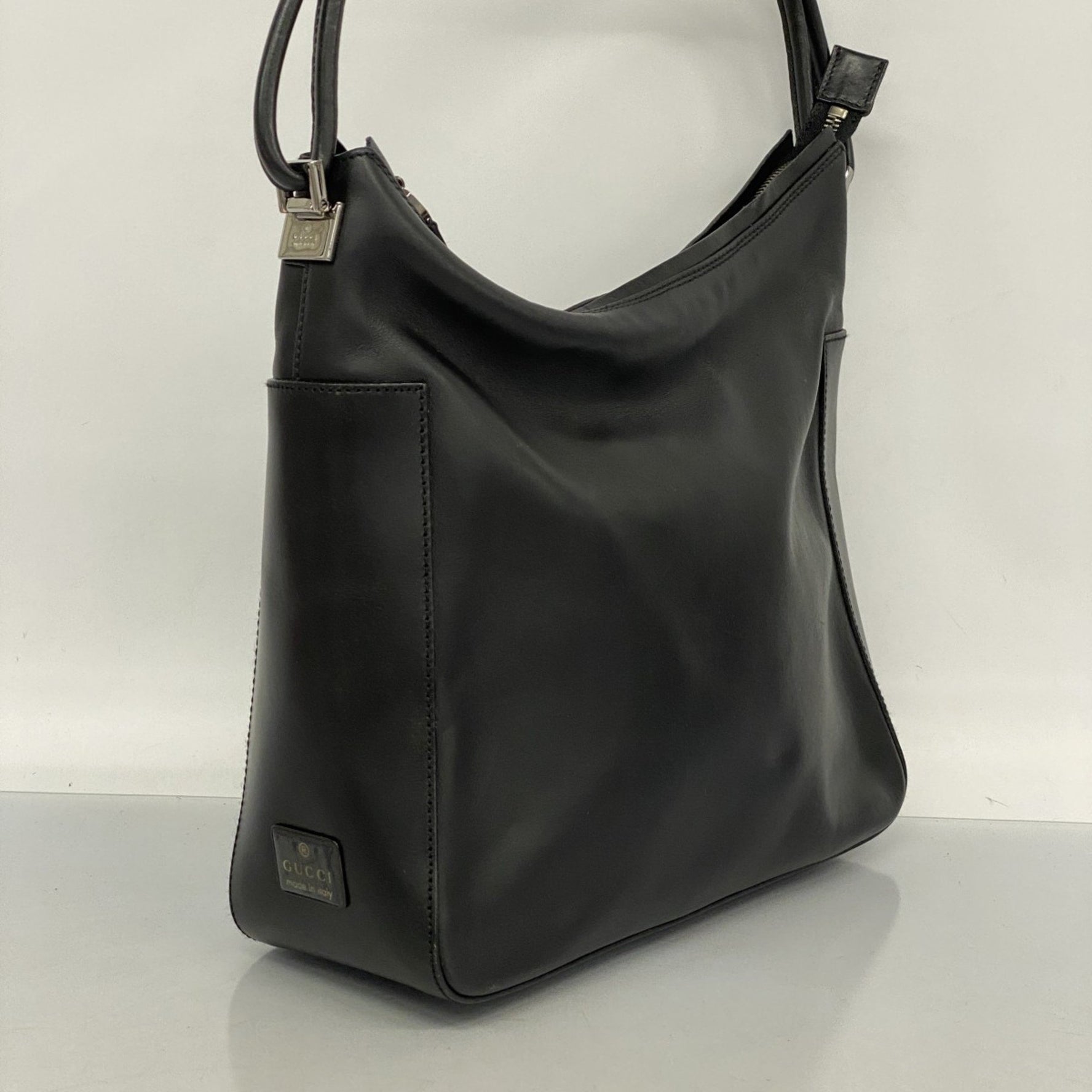 Gucci Shoulder Bag 001 3766 Leather