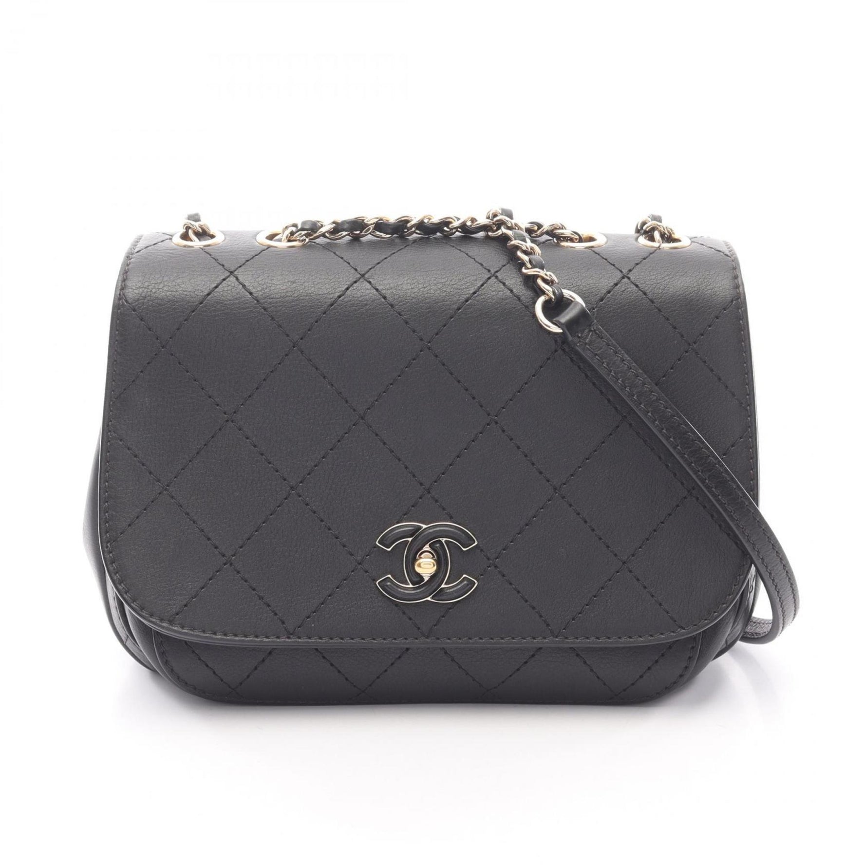 CHANEL Matelasse Shoulder Bag, Leather