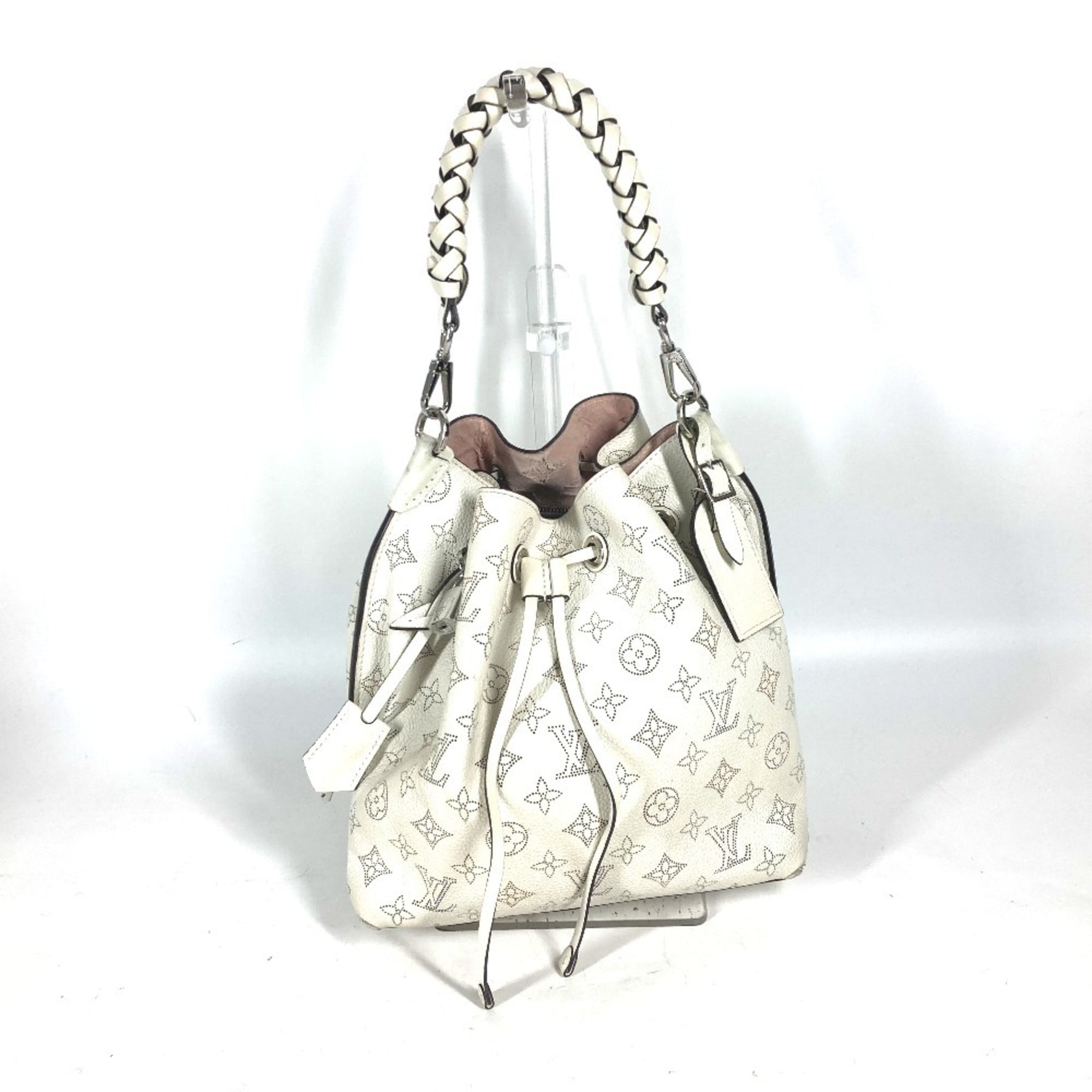 Louis Vuitton Monogram Mahina Muria Bag Crossbody Handbag Shoulder Leather Blanc White