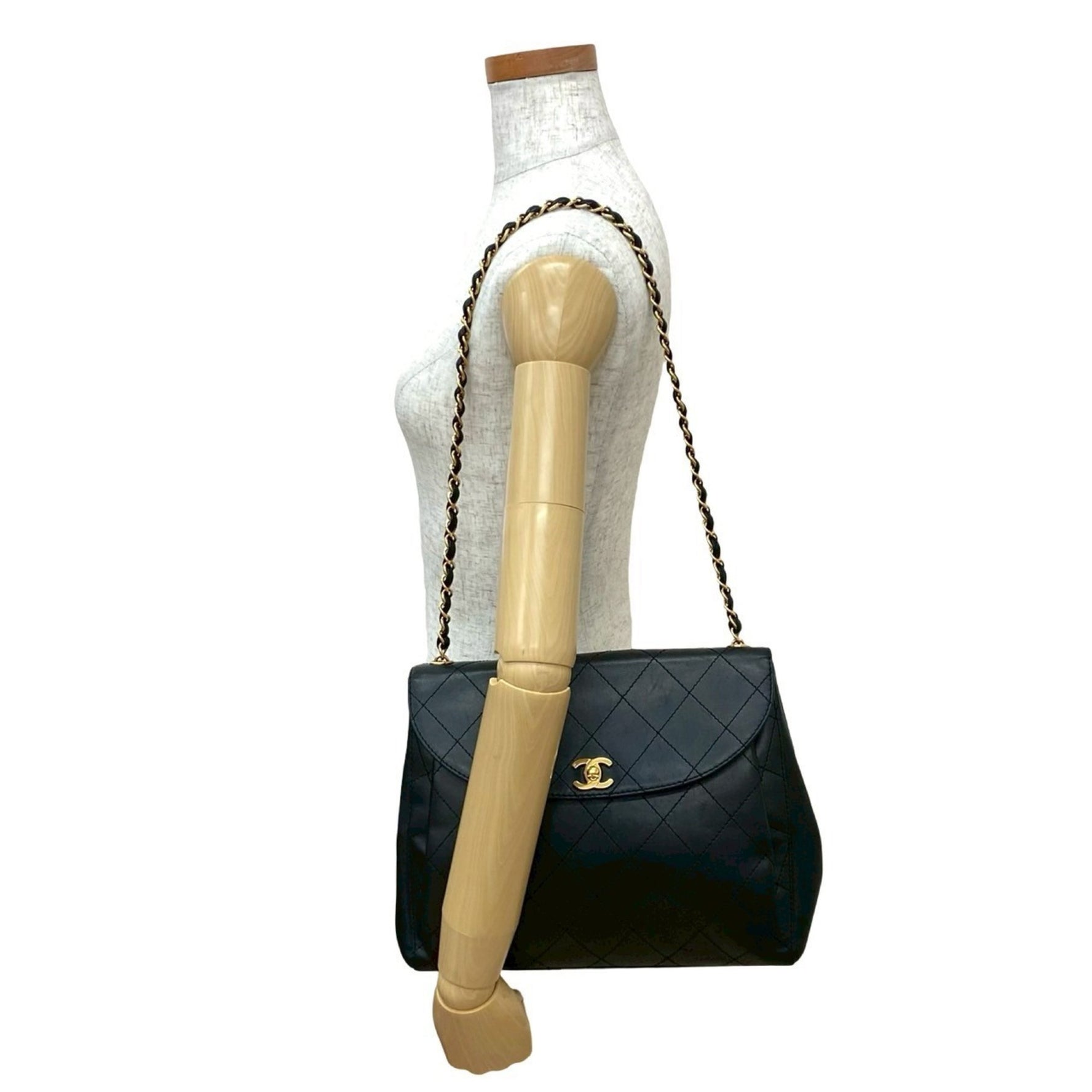 Seal No. 5 CHANEL Matelasse Coco Mark Lambskin Leather Chain Semi Shoulder Bag -1197