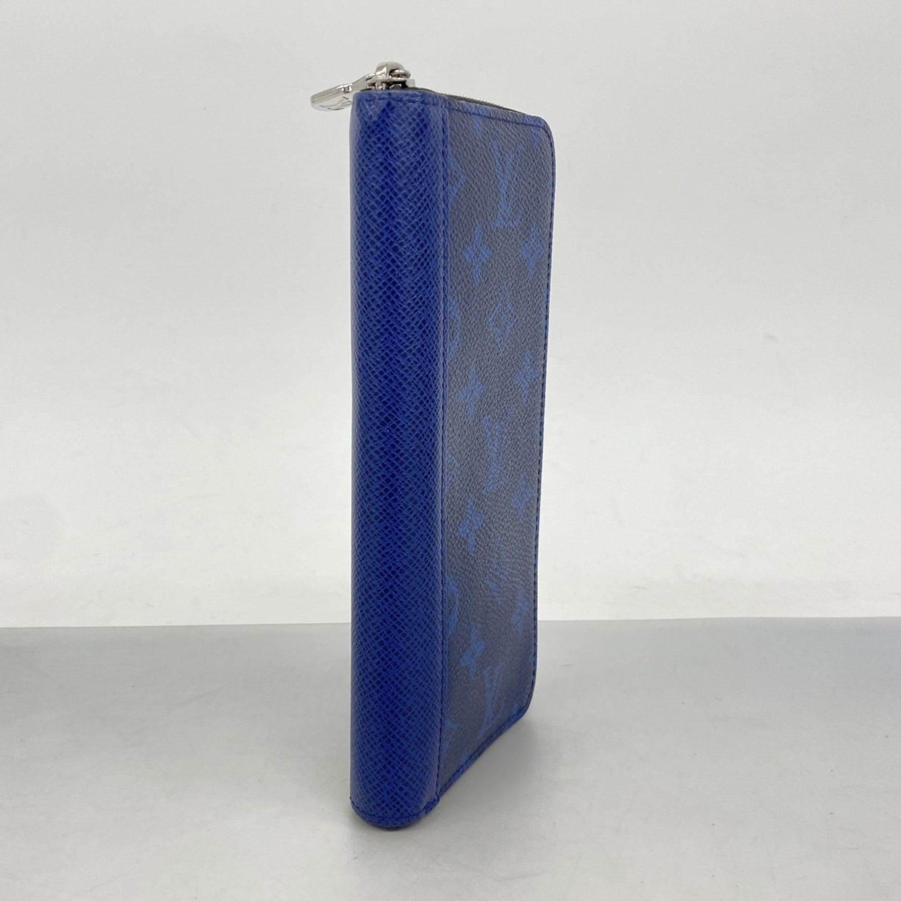 Louis Vuitton Taiga Rama Zippy Wallet Vertical Long