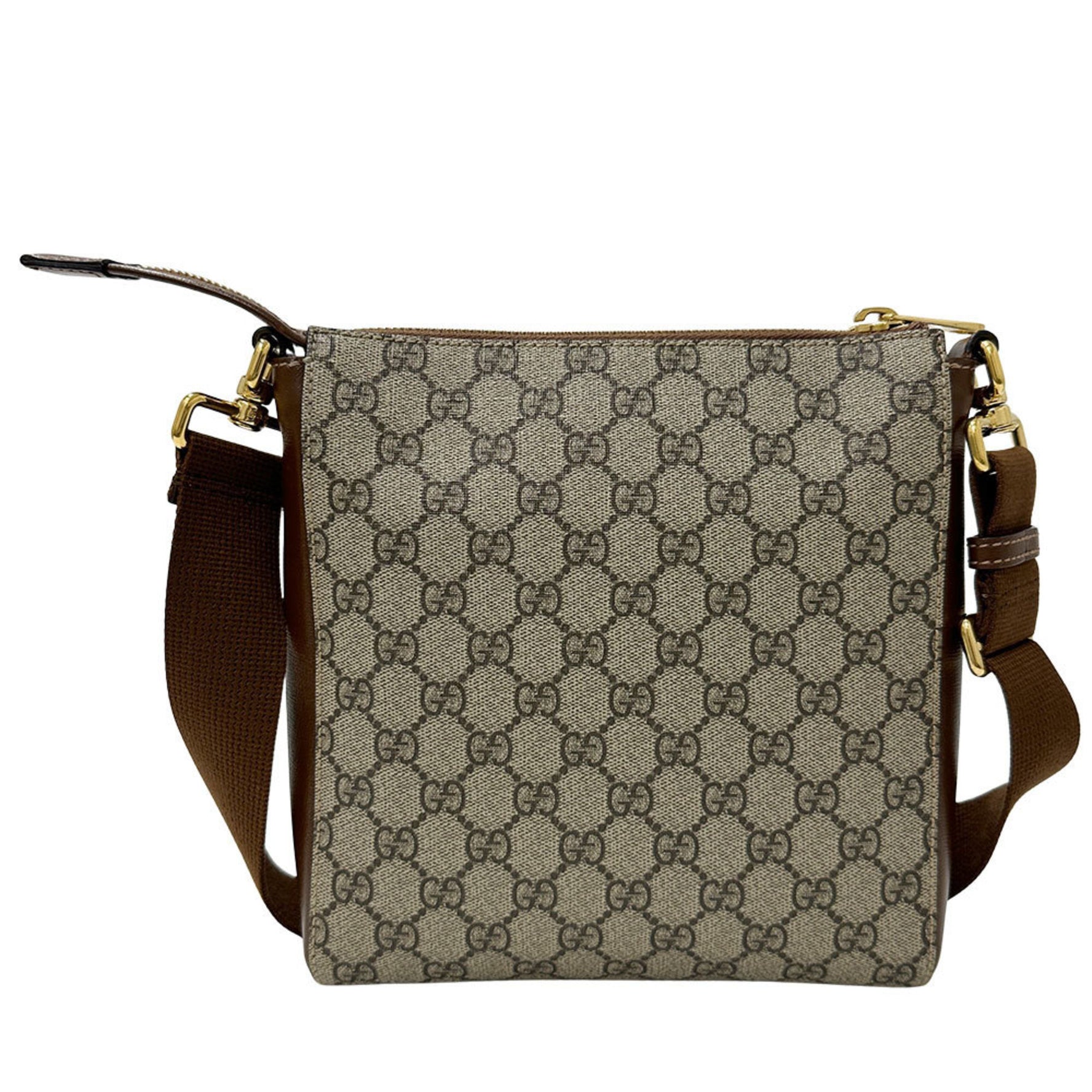 Gucci GG Supreme Canvas Shoulder Bag in Brown and Black. Perfect for Summer.