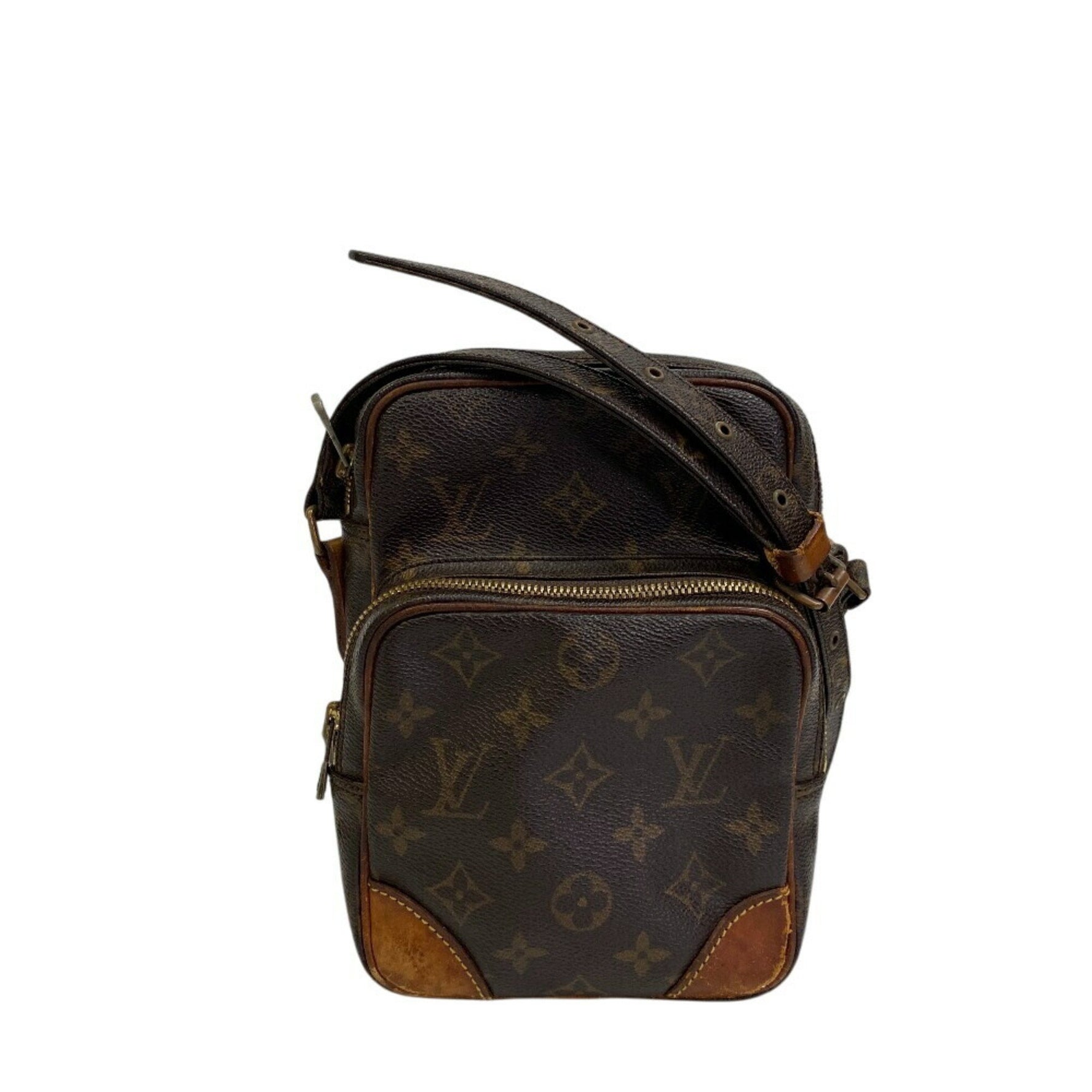Louis Vuitton Monogram Pochette Shoulder Bag