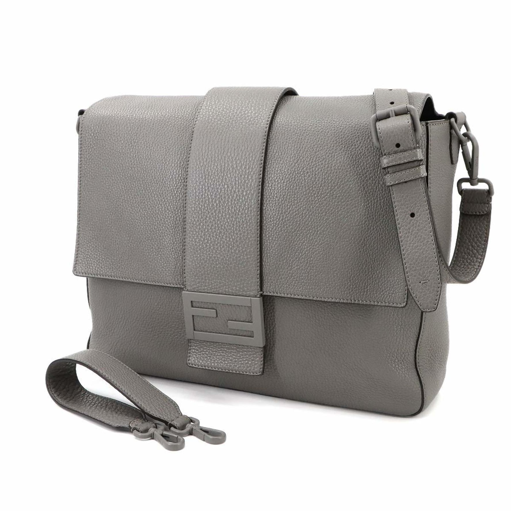 Fendi Baguette Shoulder Bag in Grey Leather with Silver Hardware