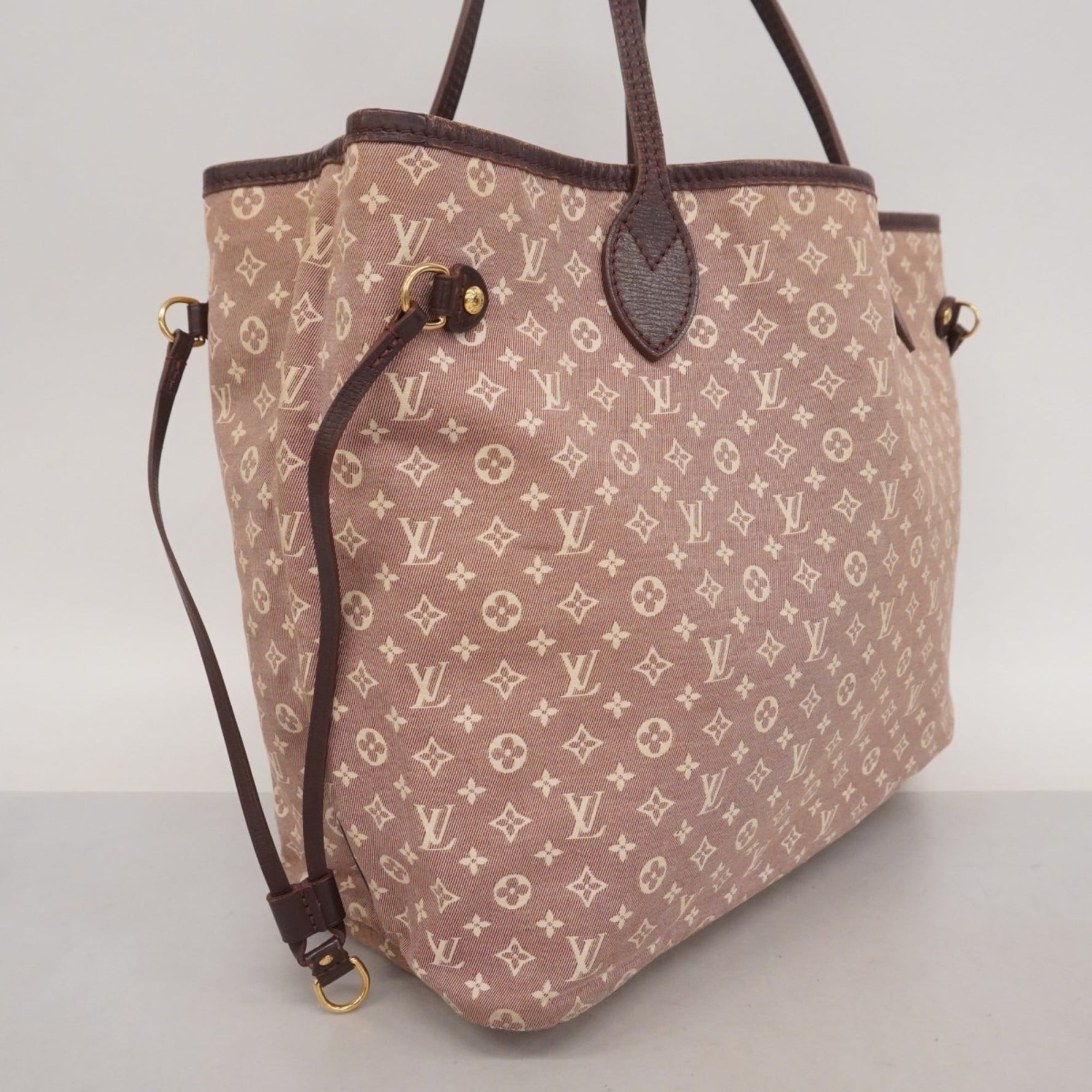 Louis Vuitton Neverfull MM Tote Bag