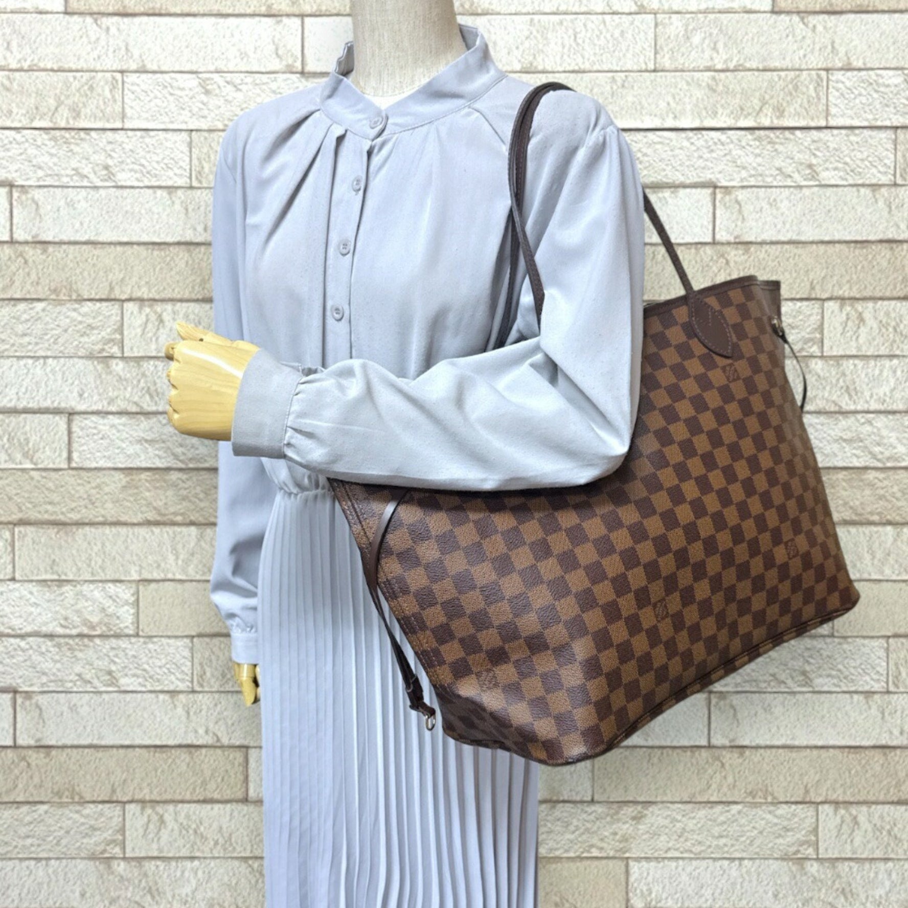 Louis Vuitton Neverfull GM Damier Tote Bag, Canvas