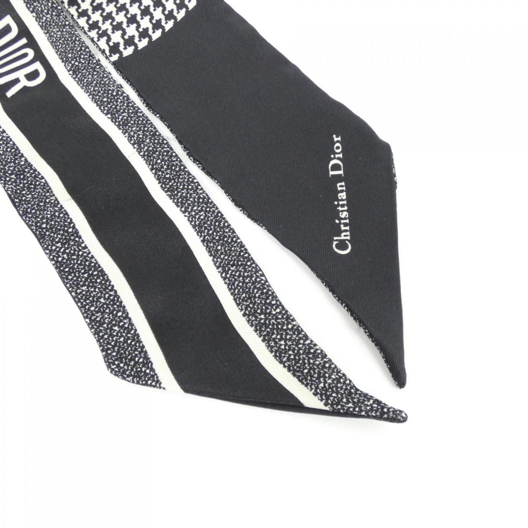 Christian Dior 30 Montaigne Scarf