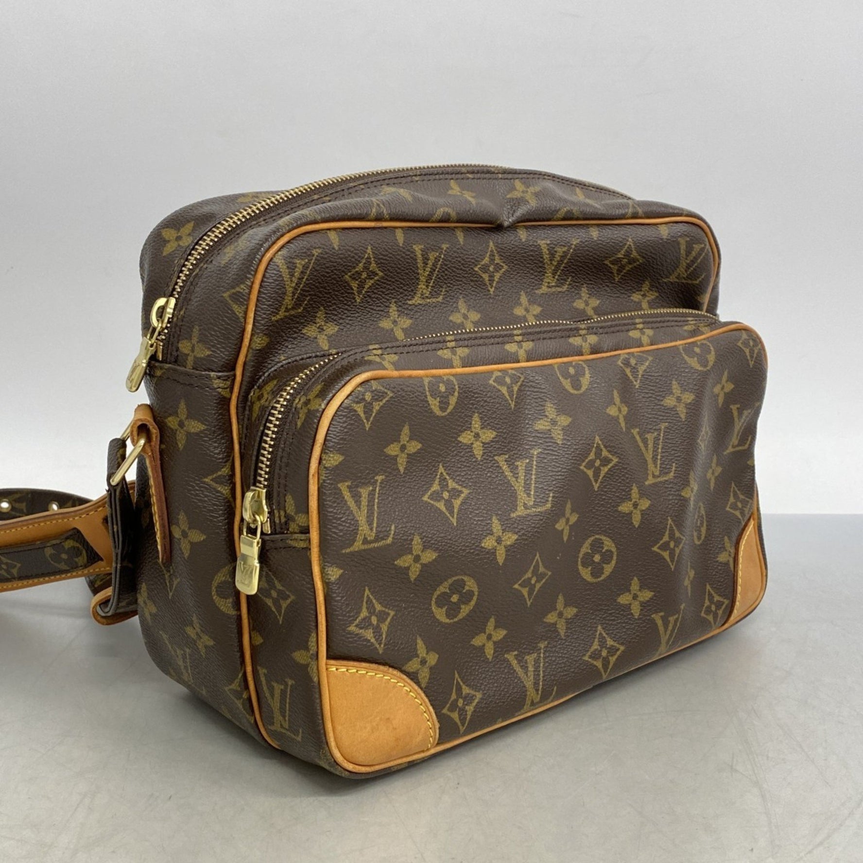 Louis Vuitton Monogram Nile Shoulder Bag M45244 Brown Women's