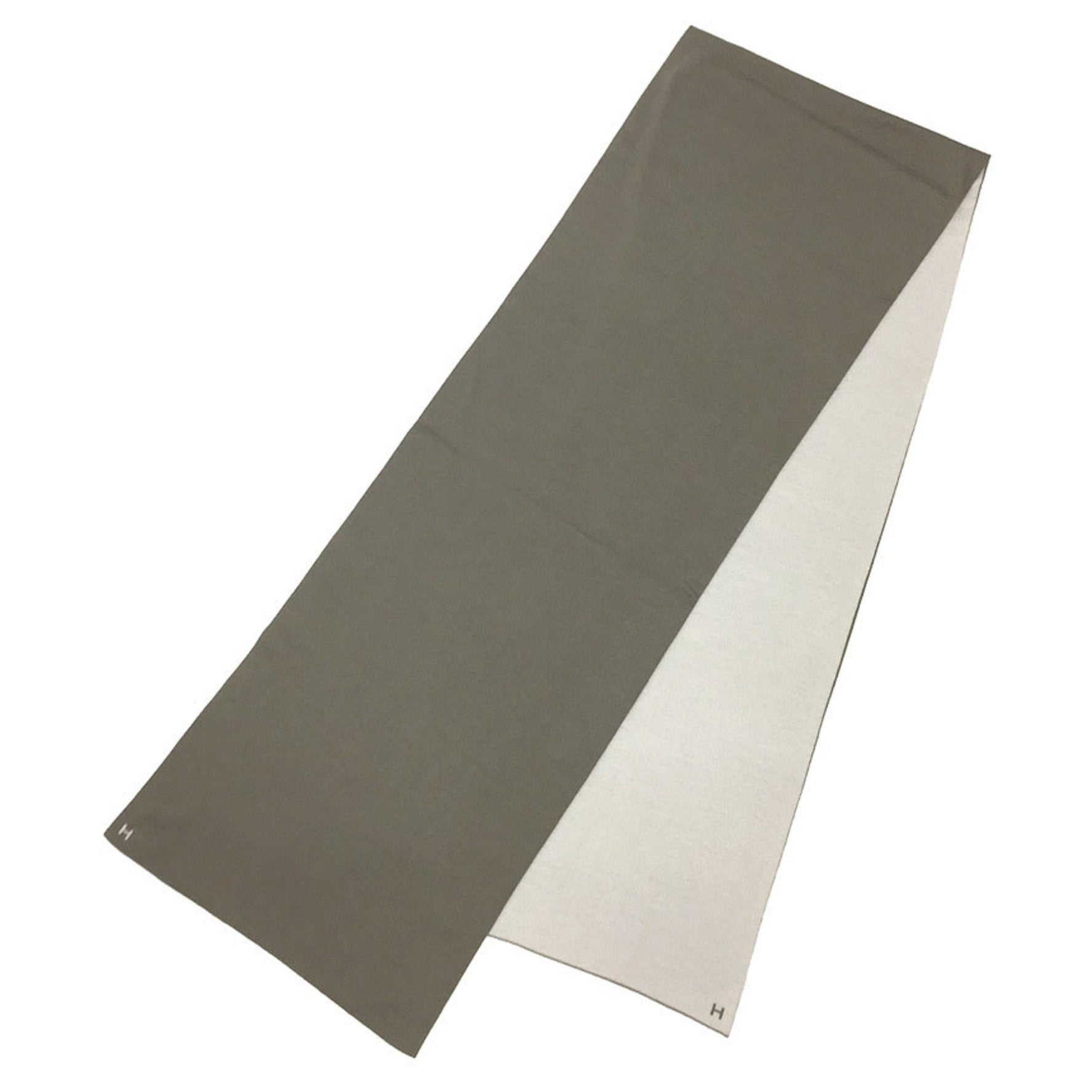 HERMES ECHARPE MAILLE ALLER RETOUR scarf/shawl, reversible cashmere and silk in beige gray. Available women. Unisex.