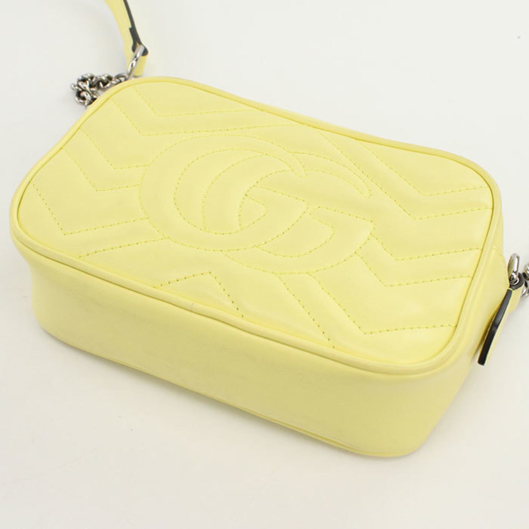 GUCCI GG Marmont Crossbody Shoulder Bag