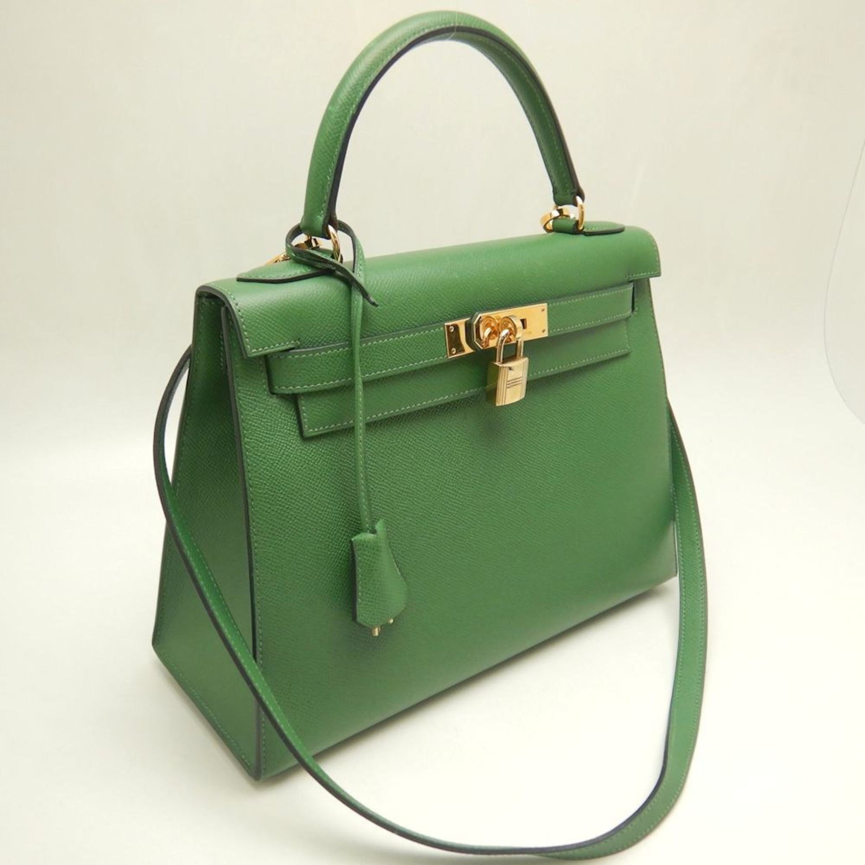 HERMES Kelly 28 Handbag, Outside Stitching, Cushvel