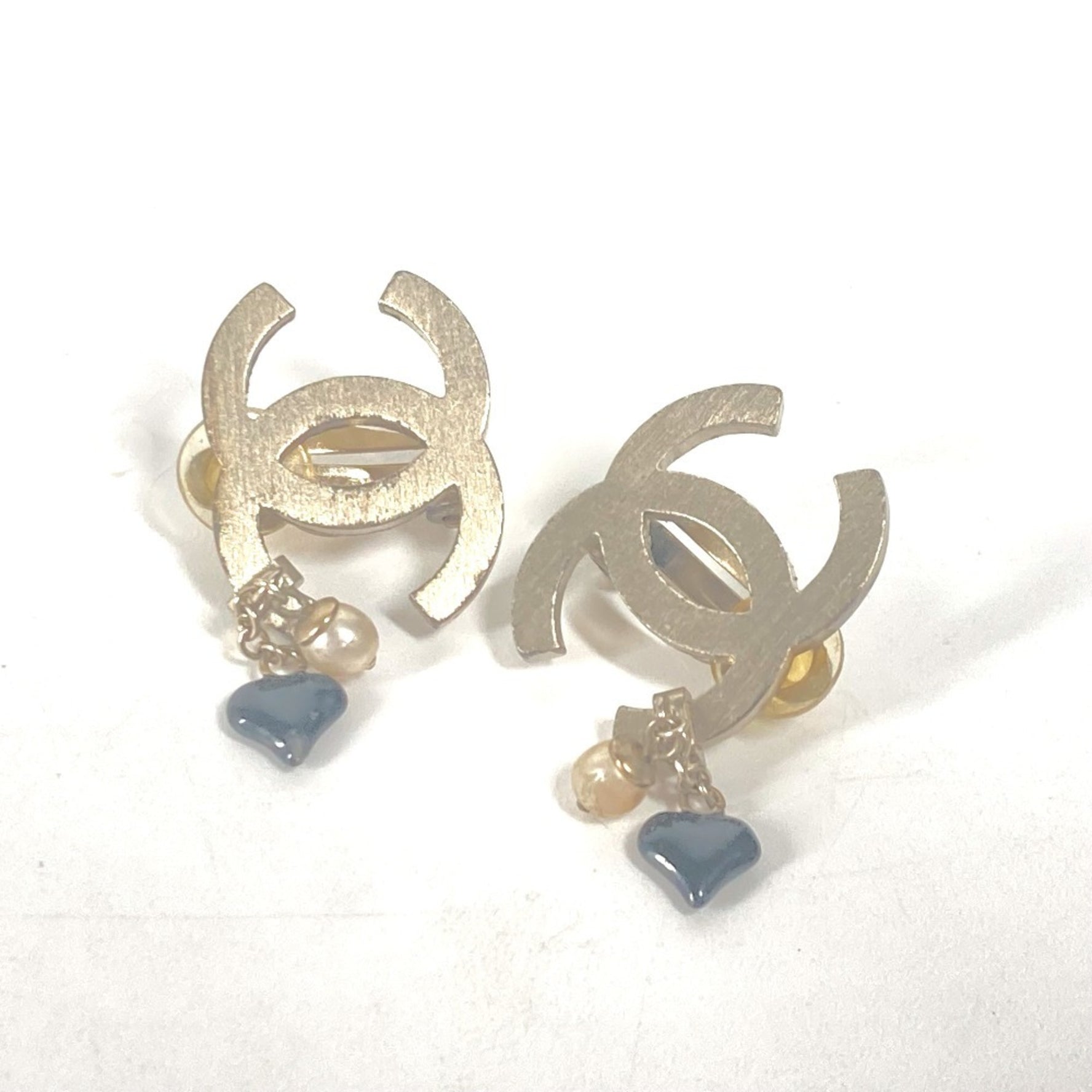 CHANEL Chanel Logo CC Coco Mark Fake Pearl Heart Accessory Earrings Metal Women's Gold