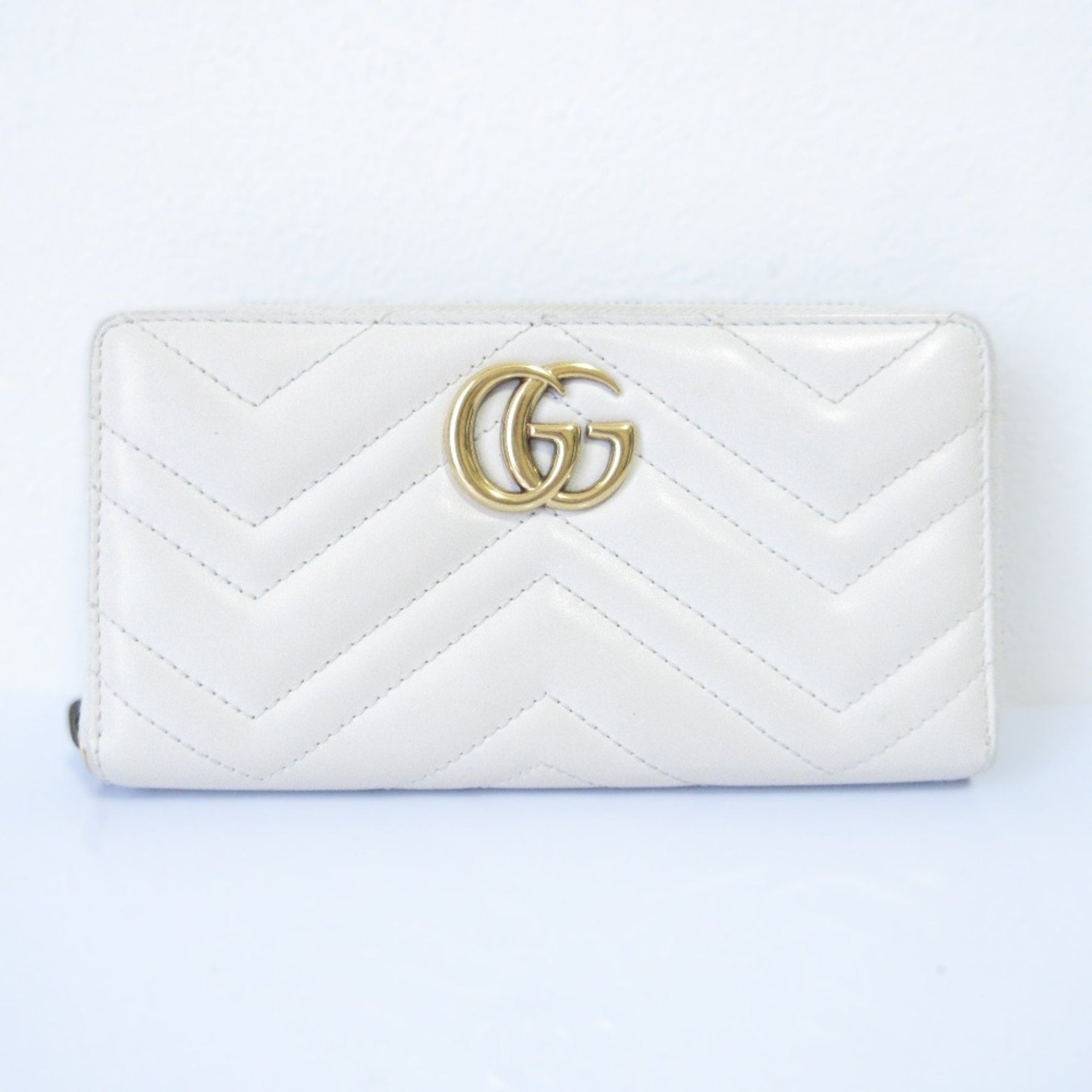 GUCCI GG Marmont Round Zip Long Wallet