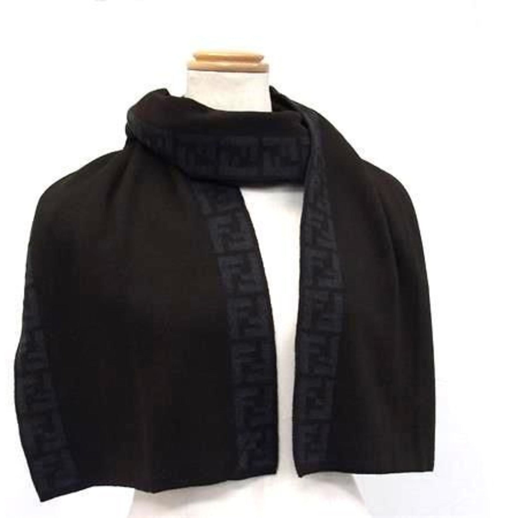 FENDI Zucca Men's Wool Scarf in Dark Brown and Navy