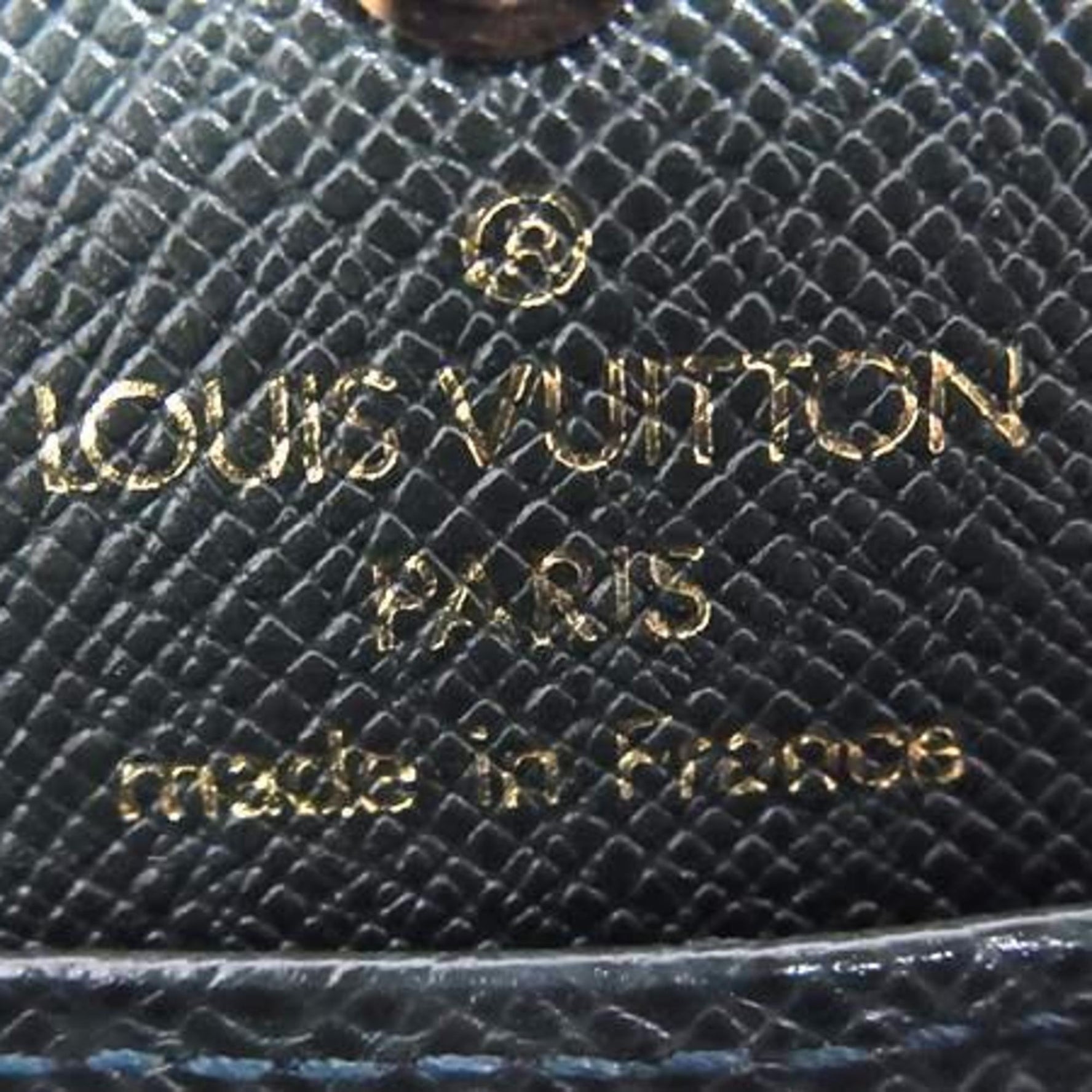 LOUIS VUITTON Taiga Porte Monnaie Boite Wallet/Coin Case Leather