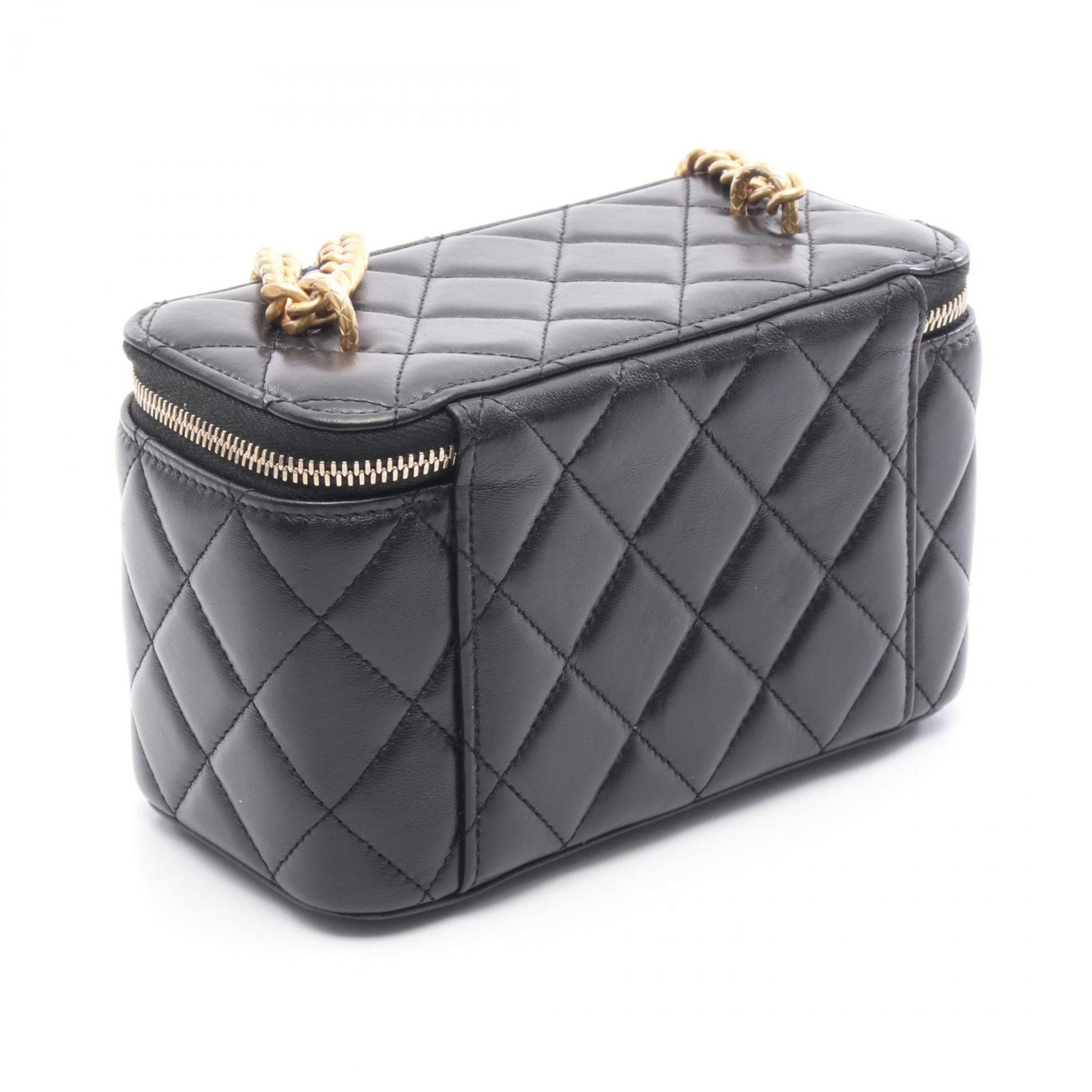 CHANEL Matelasse Vanity Shoulder Bag in Lambskin Leather