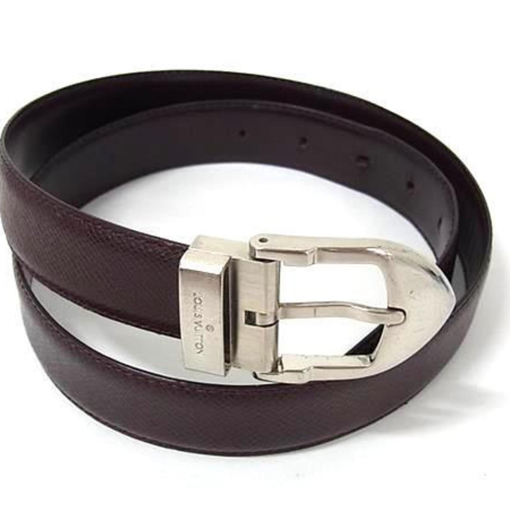 LOUIS VUITTON Taiga Santur Classic Acajou Leather Belt with Silver Buckle