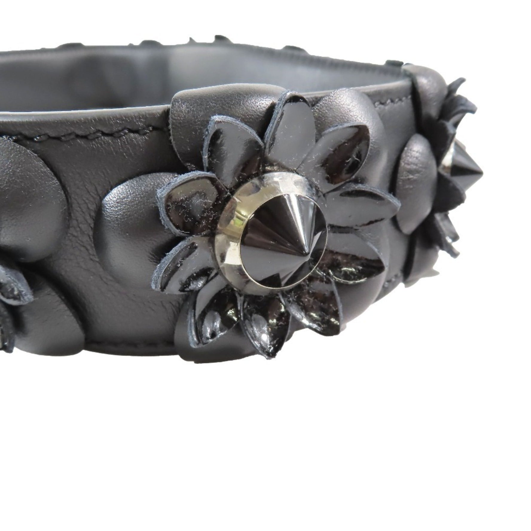 FENDI Strap You Leather Chain Bag Shoulder Flower Studs Accessory