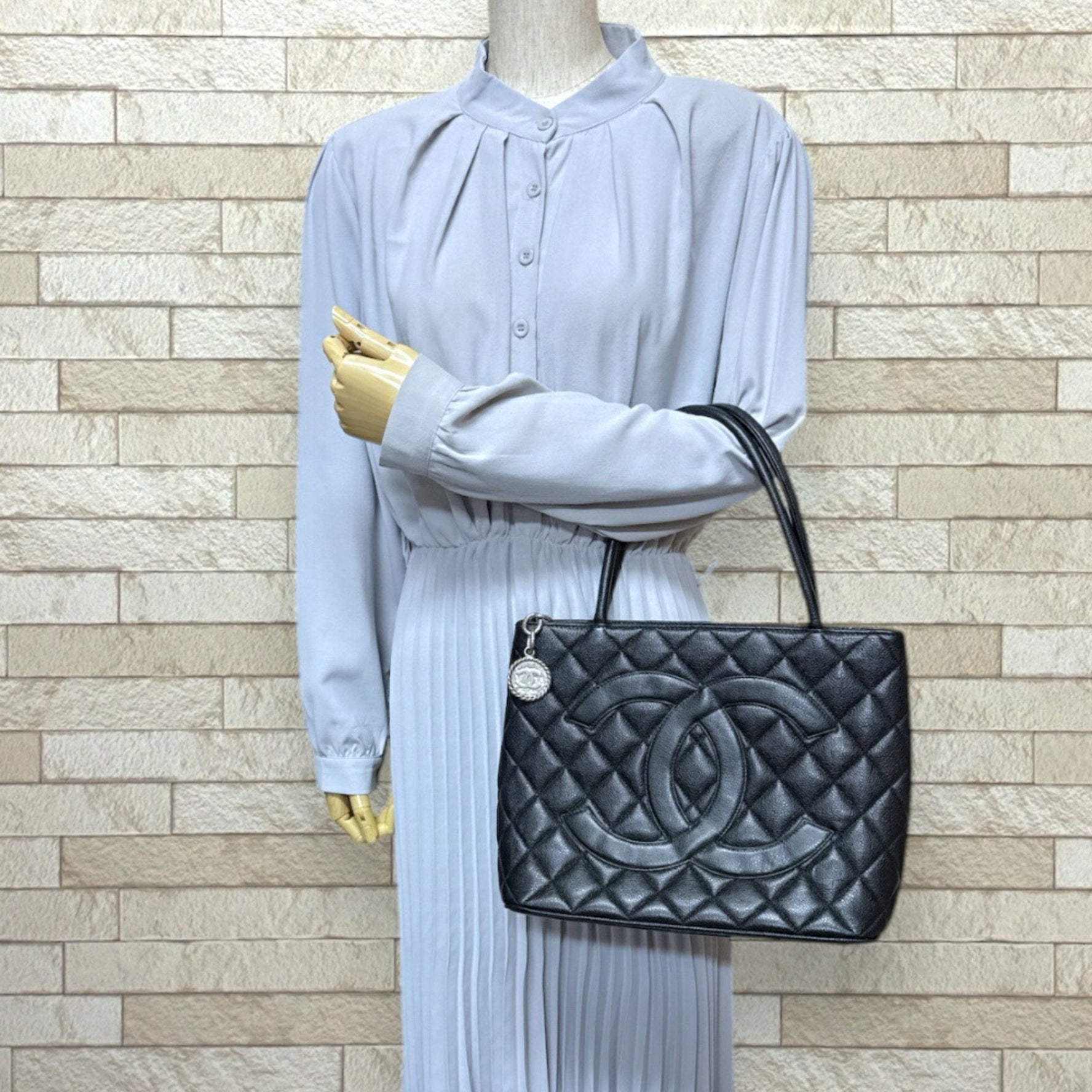 Chanel Reproduction Tote Matelasse Bag Caviar Skin Black Women's CHANEL