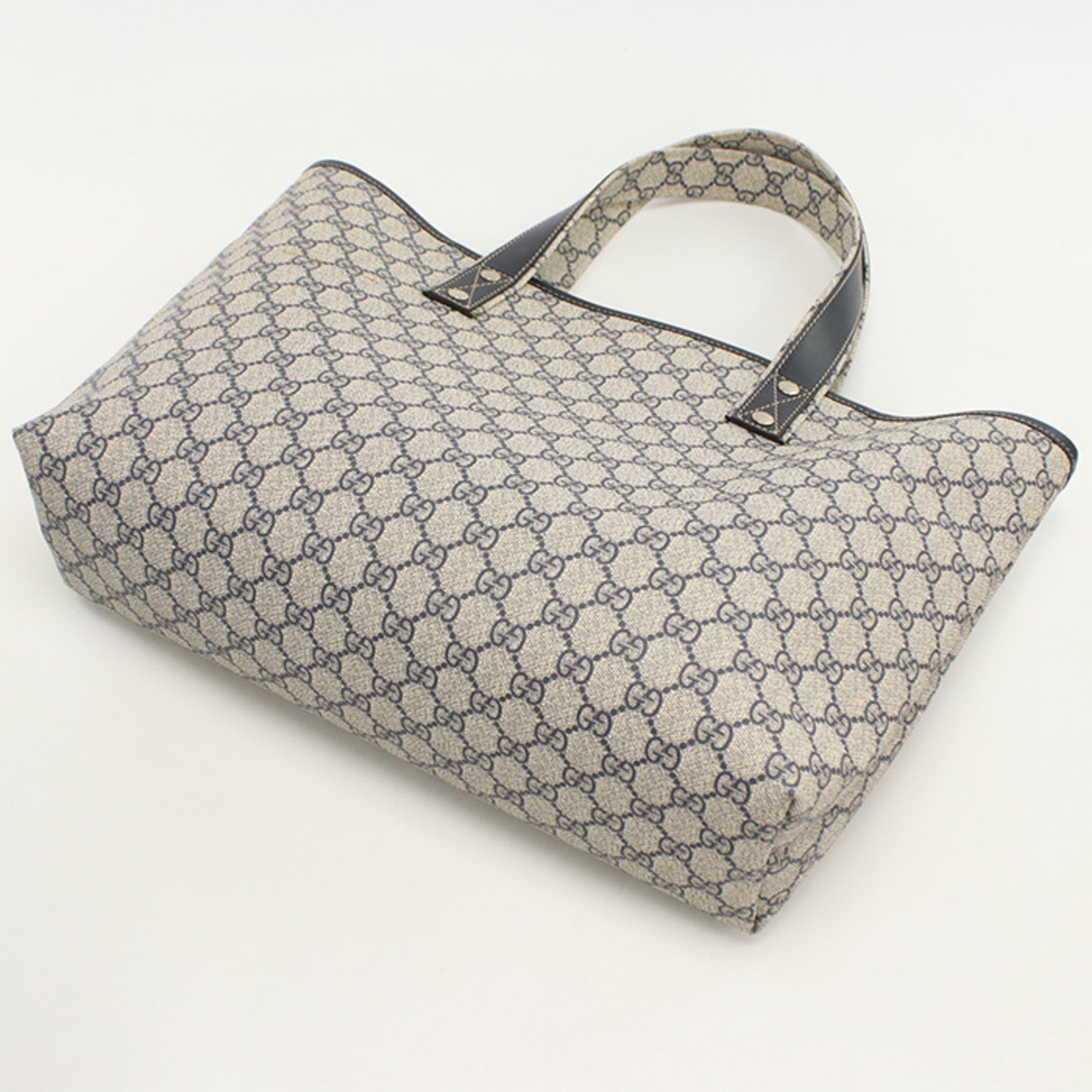 GUCCI GG Supreme Tote Bag