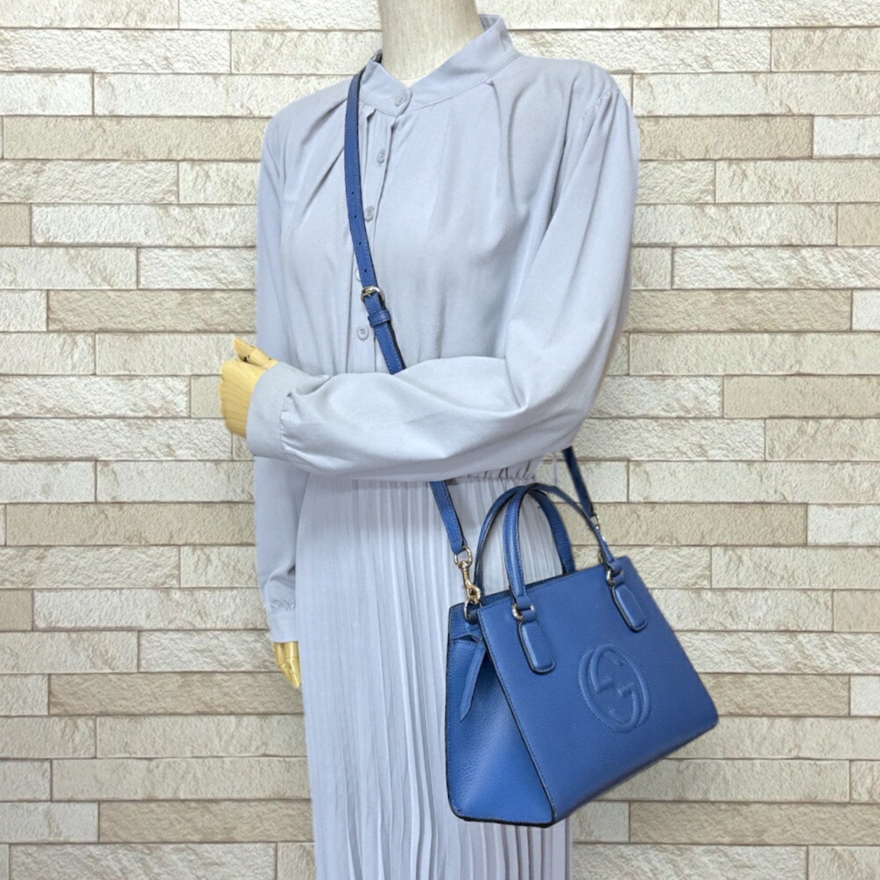 Gucci Interlocking G Soho Shoulder Bag Leather