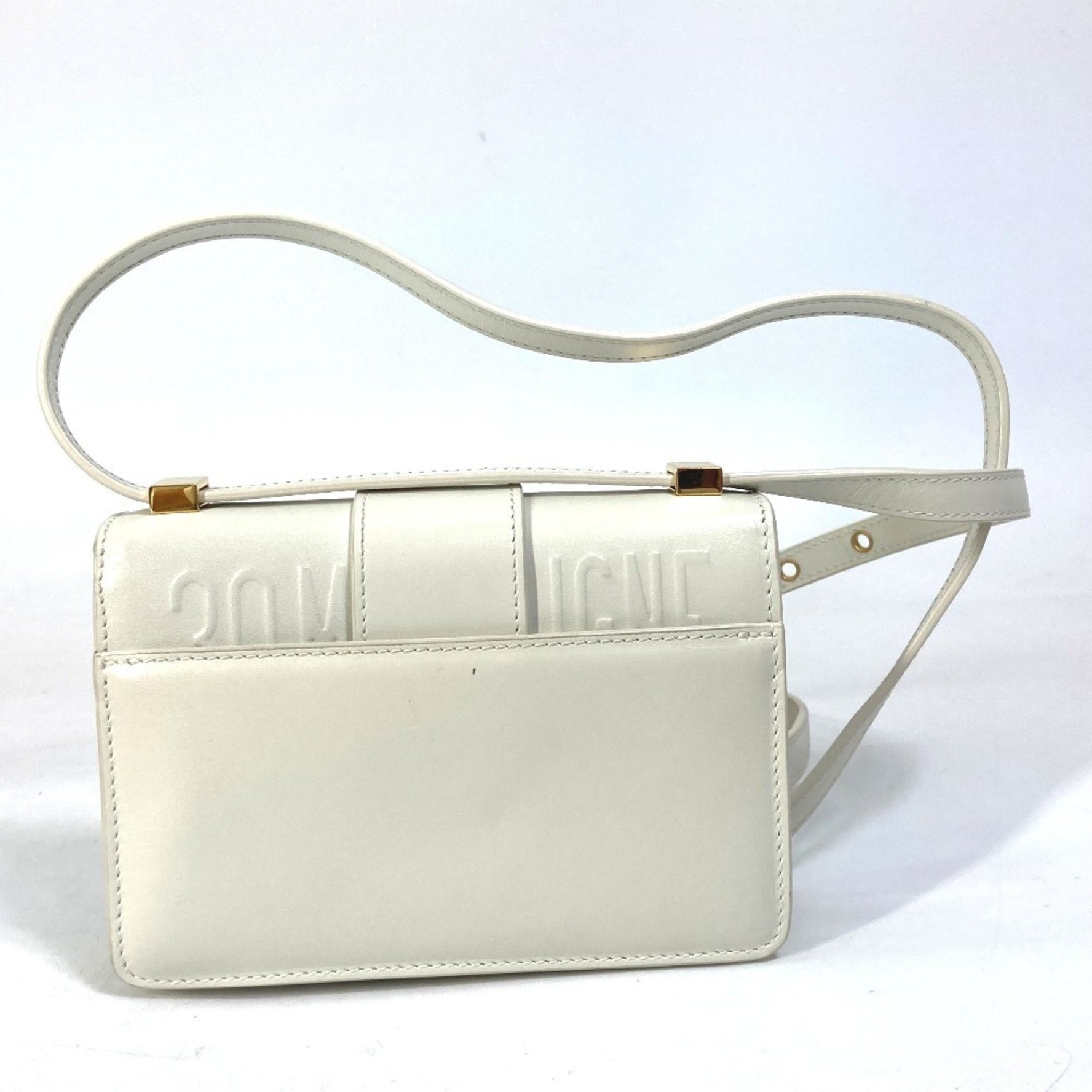 Christian Dior Montaigne 30 Pochette Pouch Shoulder Bag in Leather with CD Hardware