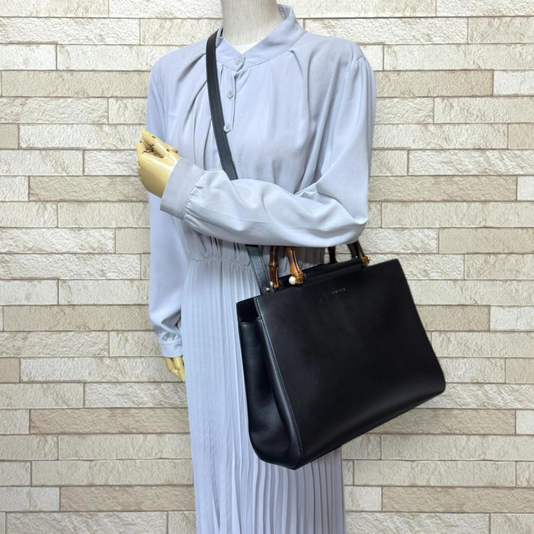 Gucci Nymphea Medium Bamboo Shoulder Bag Leather