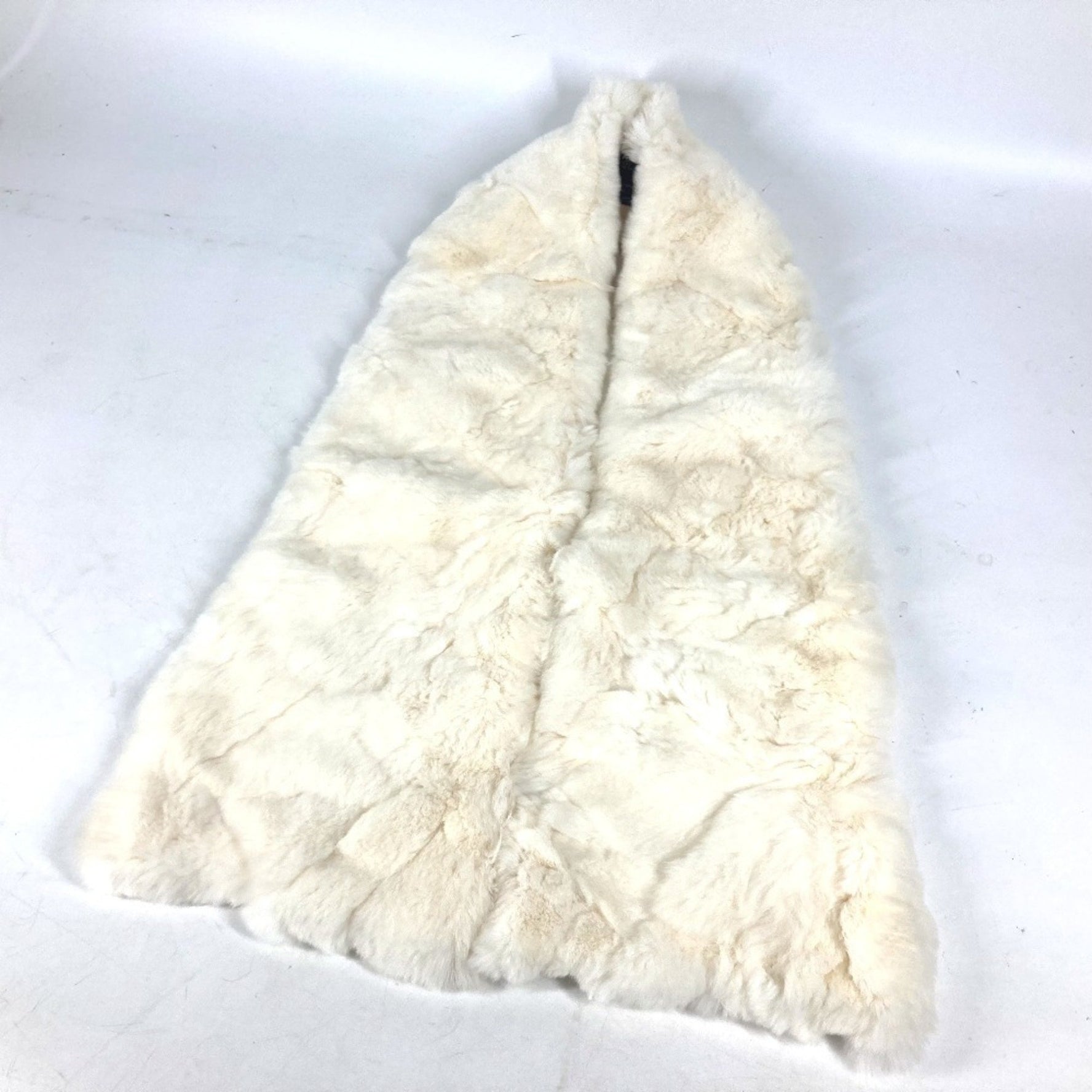 CHANEL fur tippet scarf for women, white
