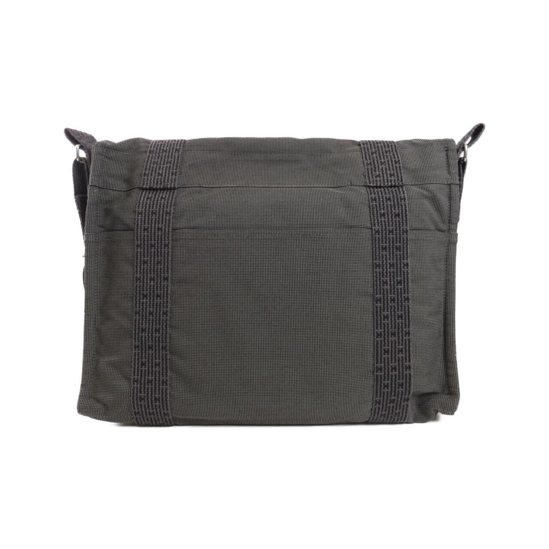Hermes Air Line Bassus MM 101057M Shoulder Bag