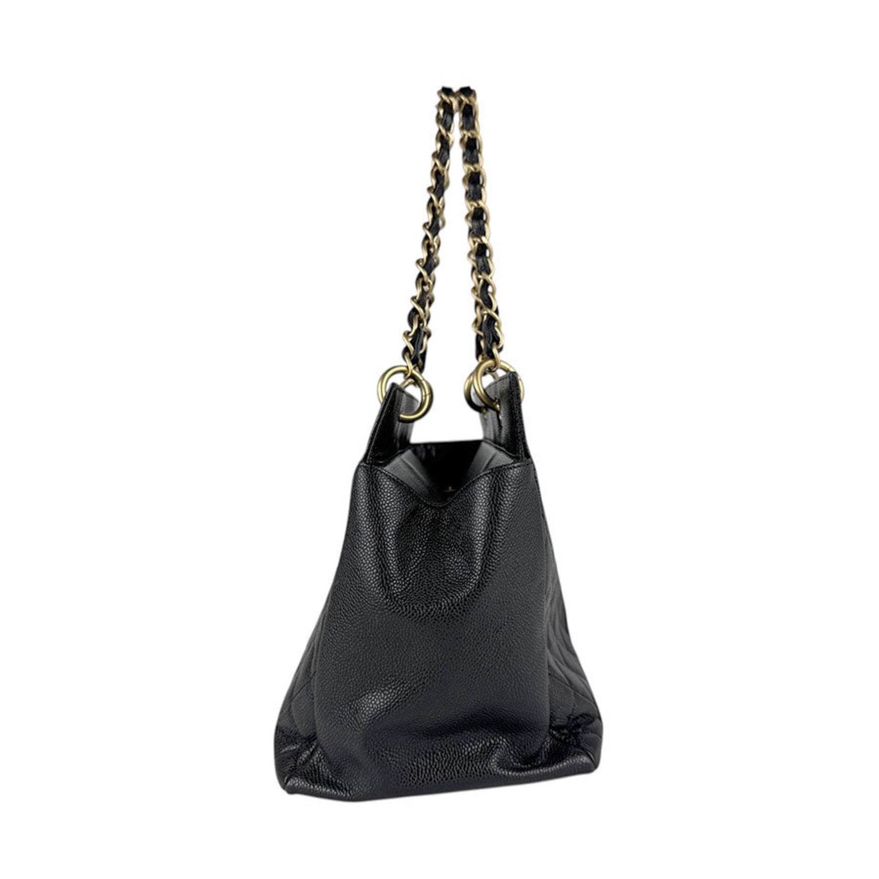 CHANEL handbag in caviar leather