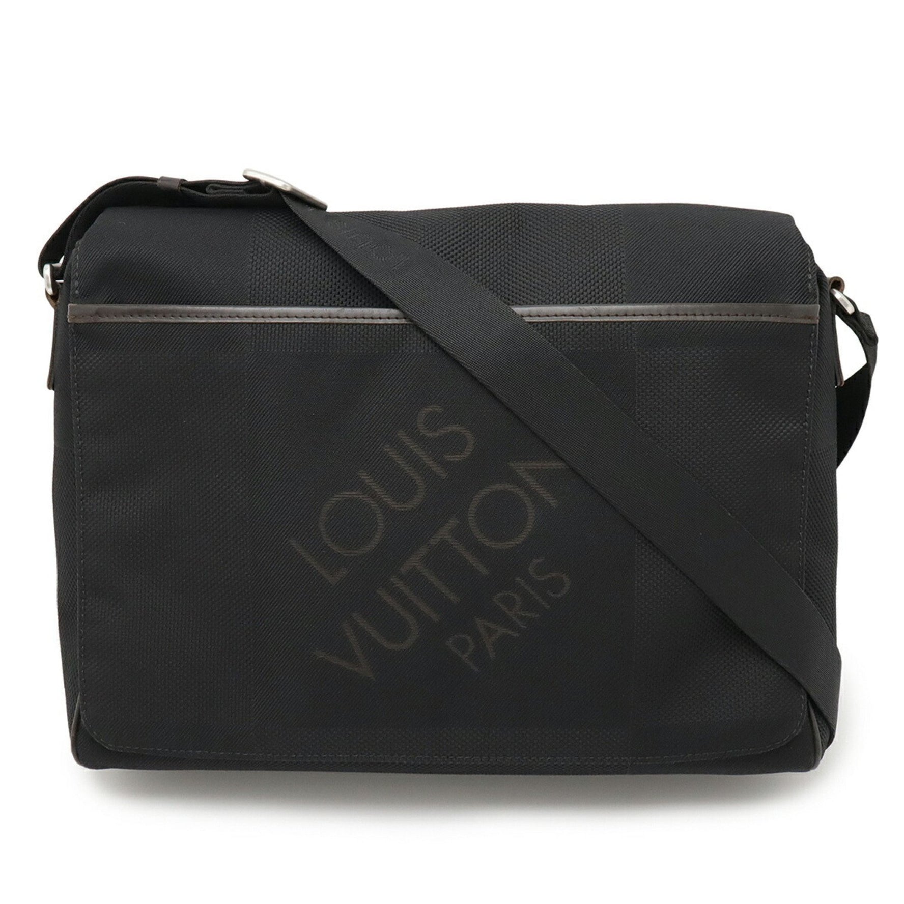 LOUIS VUITTON Damier Geant Messager NM Shoulder Bag, Noir, Black